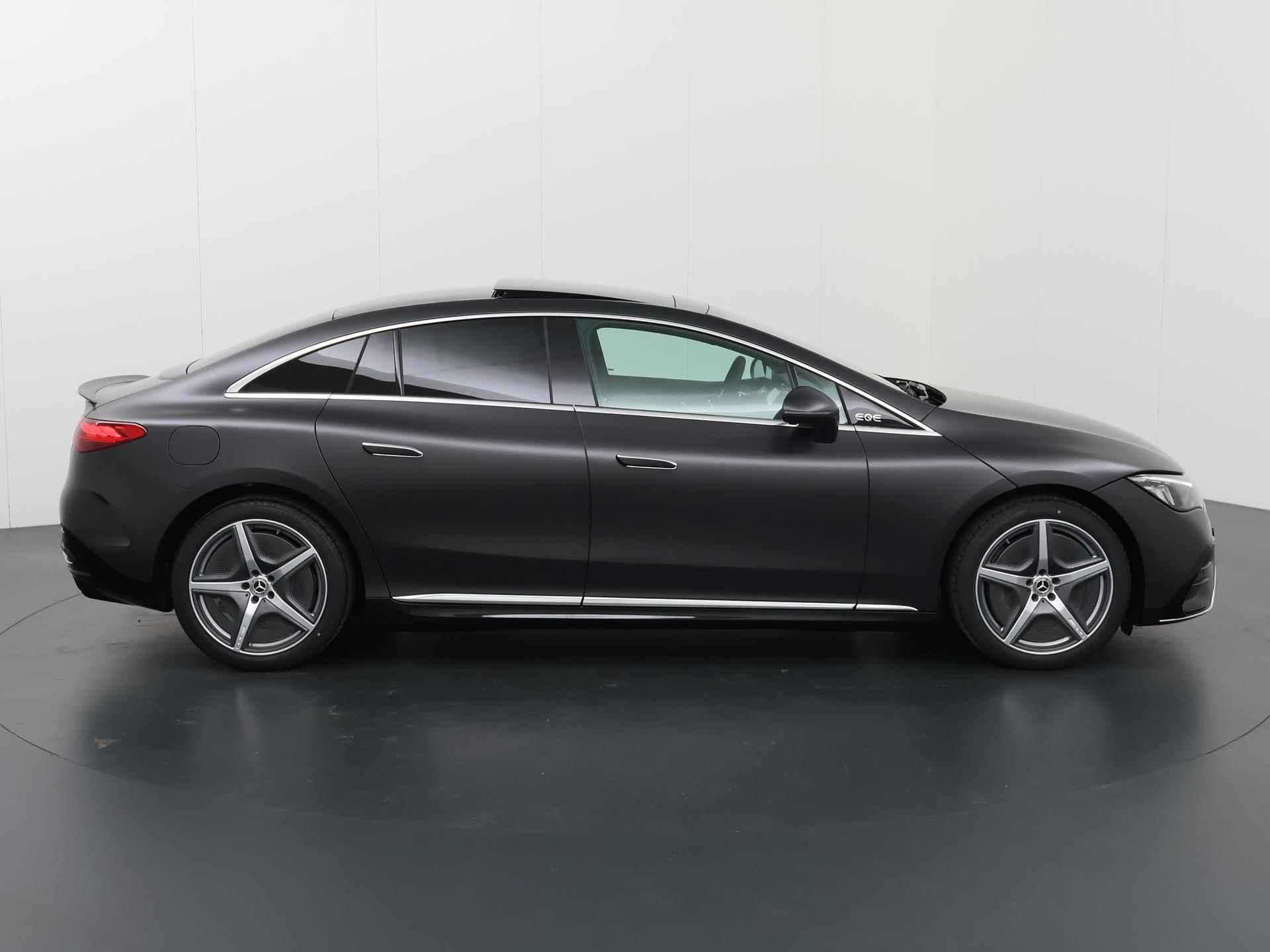 Mercedes-Benz EQE 300 Sport Edition | Matte-grijs | Panorama-schuifdak | Achteruitrijcamera |  Memory stoelen | BURMESTER | Stoelverwarming - 4/47