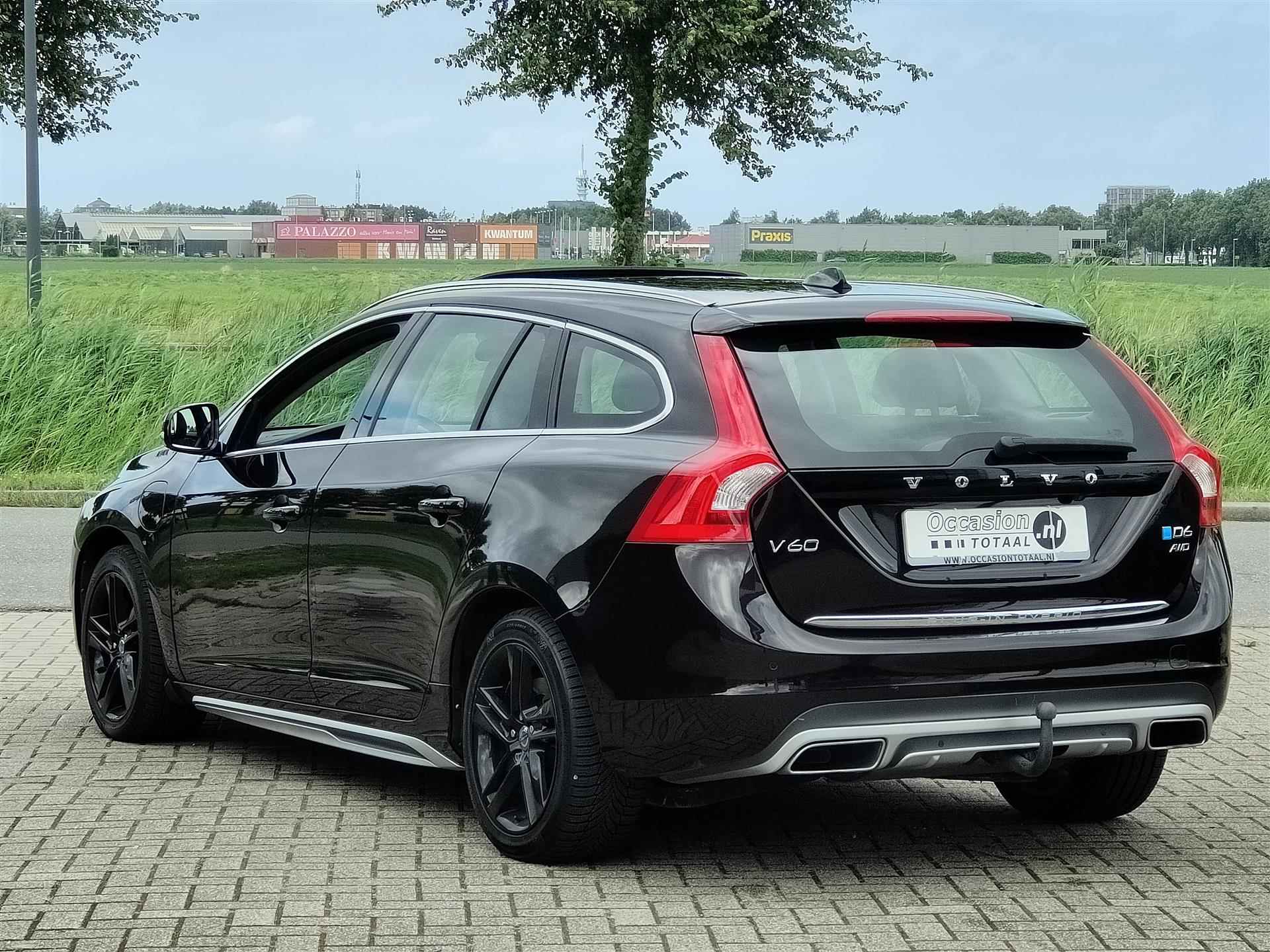 Volvo V60 2.4 D6 AWD Plug-In Hybrid Summum | Leder | Trekhaak | Schuifdak - 4/20