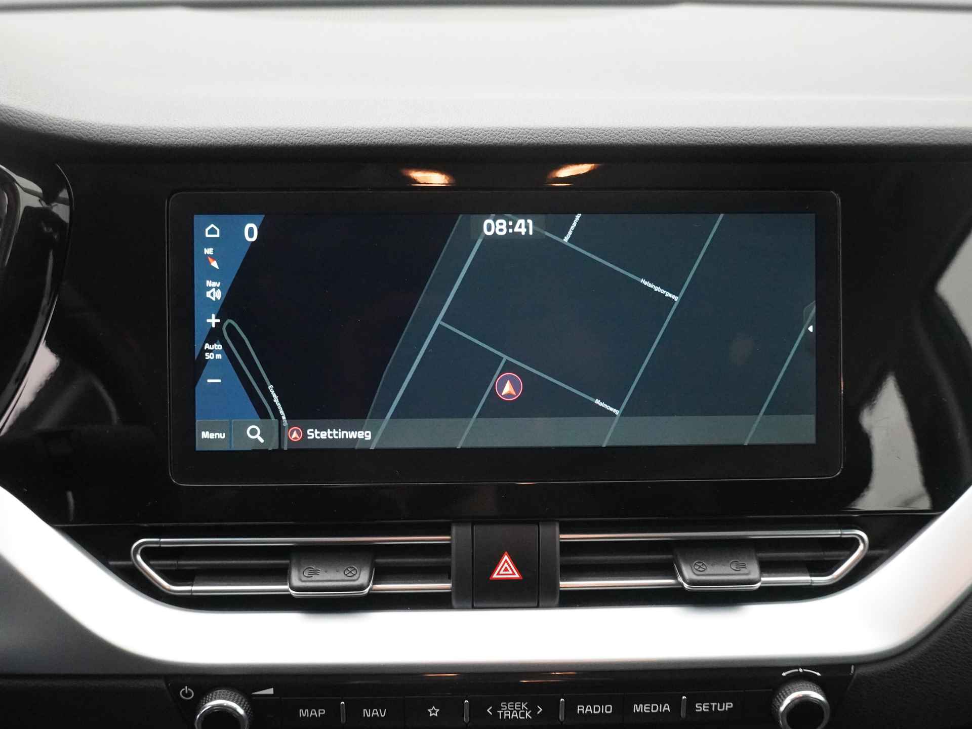 Kia Niro 1.6 GDi Hybrid DynamicLine - Navigatie - Adaptief Cruise Control - Climate Control - Apple/Android Carplay - Fabrieksgarantie Tot 2029 - 25/48