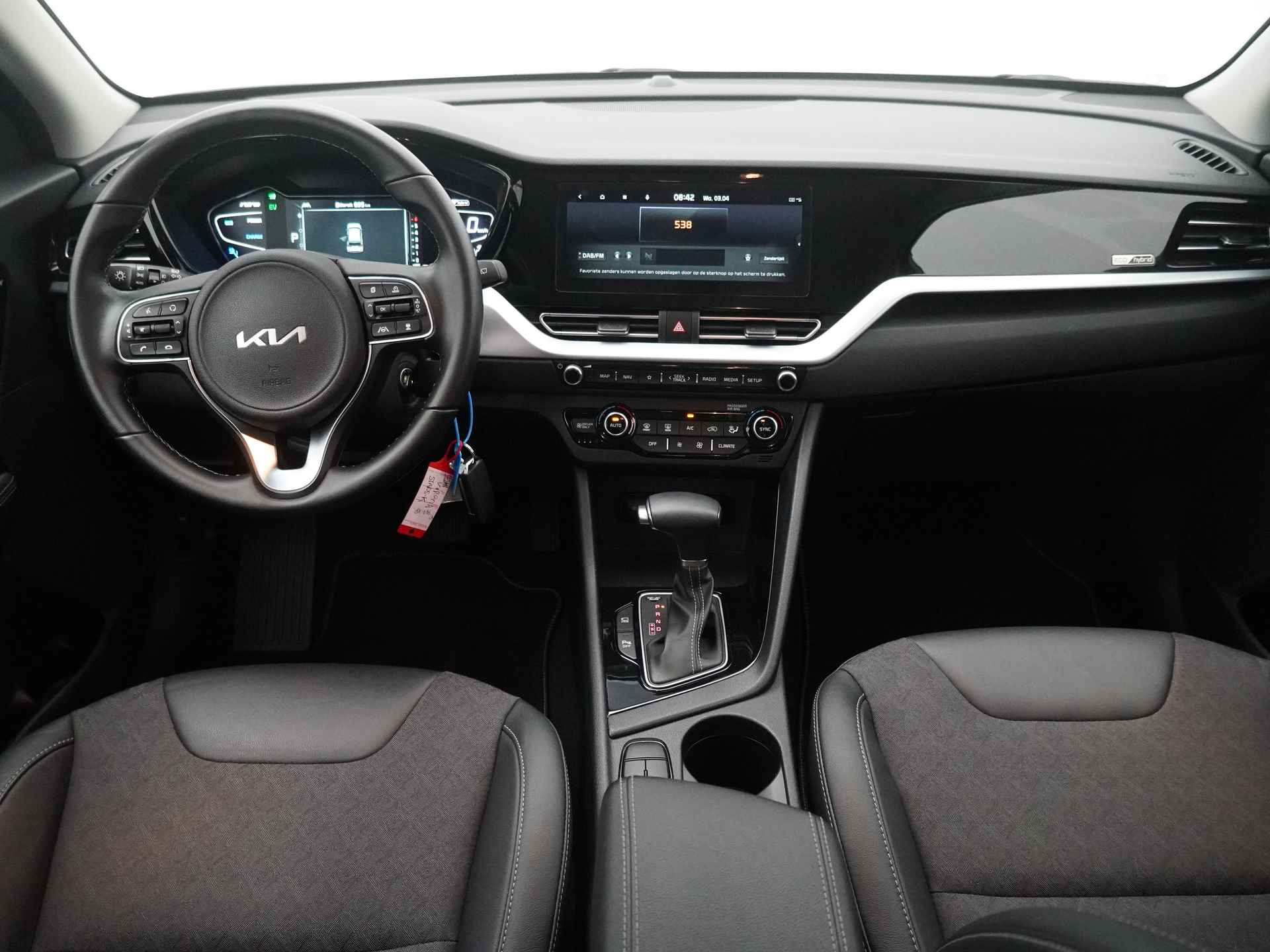 Kia Niro 1.6 GDi Hybrid DynamicLine - Navigatie - Adaptief Cruise Control - Climate Control - Apple/Android Carplay - Fabrieksgarantie Tot 2029 - 35/48