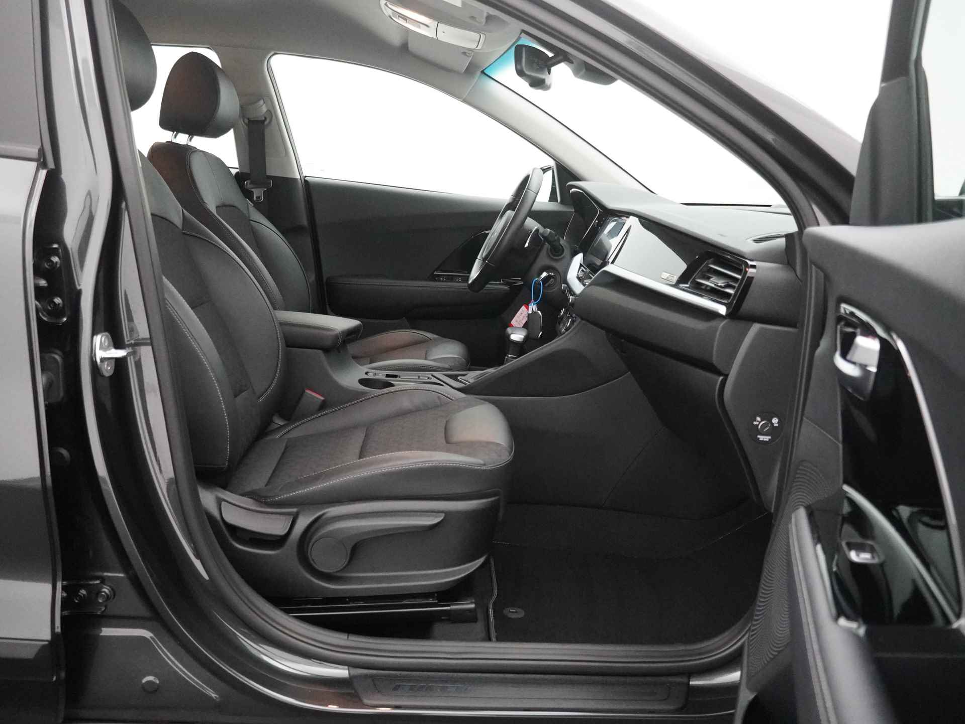 Kia Niro 1.6 GDi Hybrid DynamicLine - Navigatie - Adaptief Cruise Control - Climate Control - Apple/Android Carplay - Fabrieksgarantie Tot 2029 - 38/48