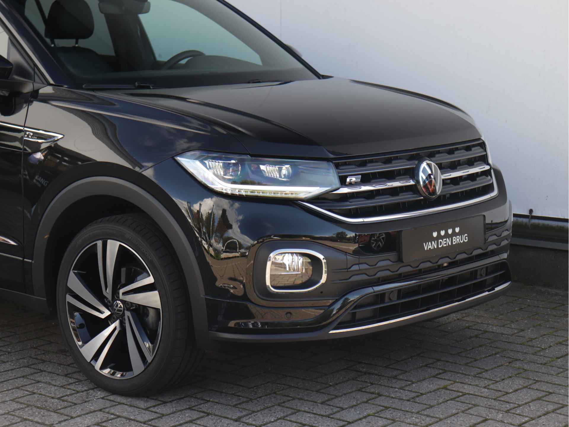 Volkswagen T-Cross R-Line 1.0 TSI 110pk Automaat | LED | Navigatie | 18" LM velgen | Stoelverwarming | ACC | - 7/40