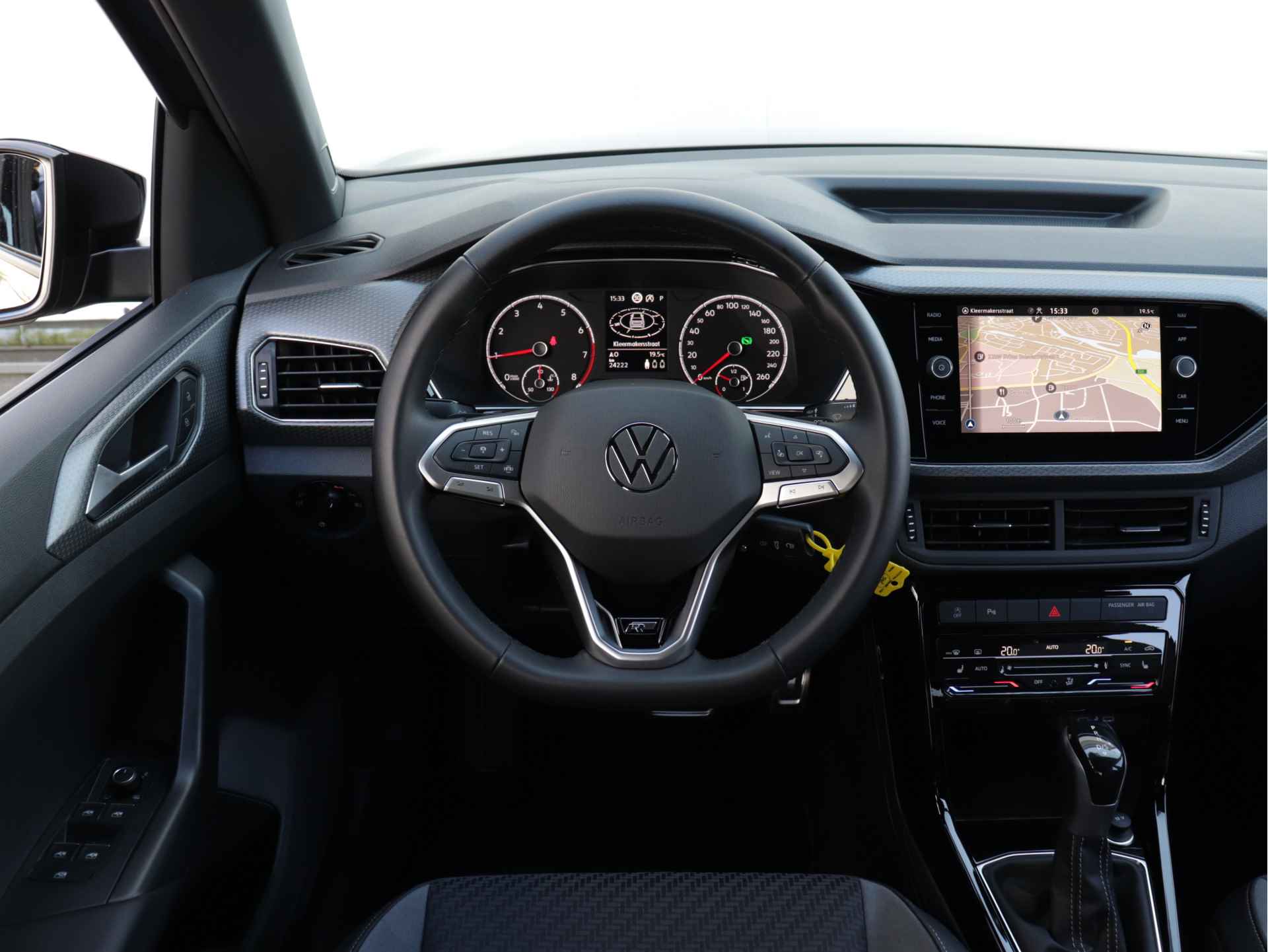 Volkswagen T-Cross R-Line 1.0 TSI 110pk Automaat | LED | Navigatie | 18" LM velgen | Stoelverwarming | ACC | - 8/40