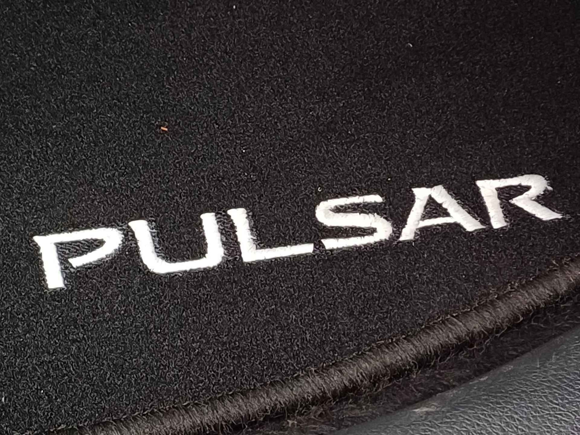 Nissan Pulsar 1.2 DIG-T 115 Tekna Trekhaak / Lederen Bekleding / Navigatie / Lichtmetalen Velgen / Privacy Glass / Parkeercamera / Stoelverwarming - 30/31