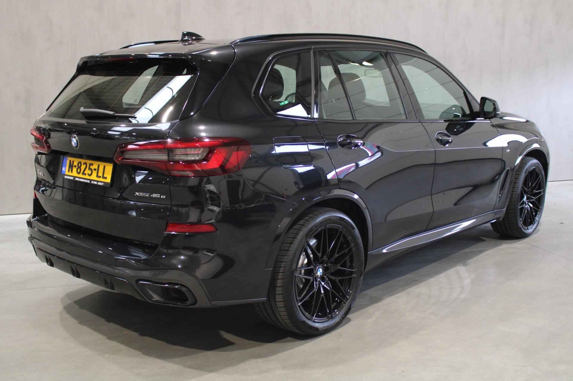 BMW X5 XDrive45e High Executive M-Sport/Pano/Sky Lounge/HUD/Trekhaak/Nederlandse auto Rijklaar 12 maanden bovag - 20/28