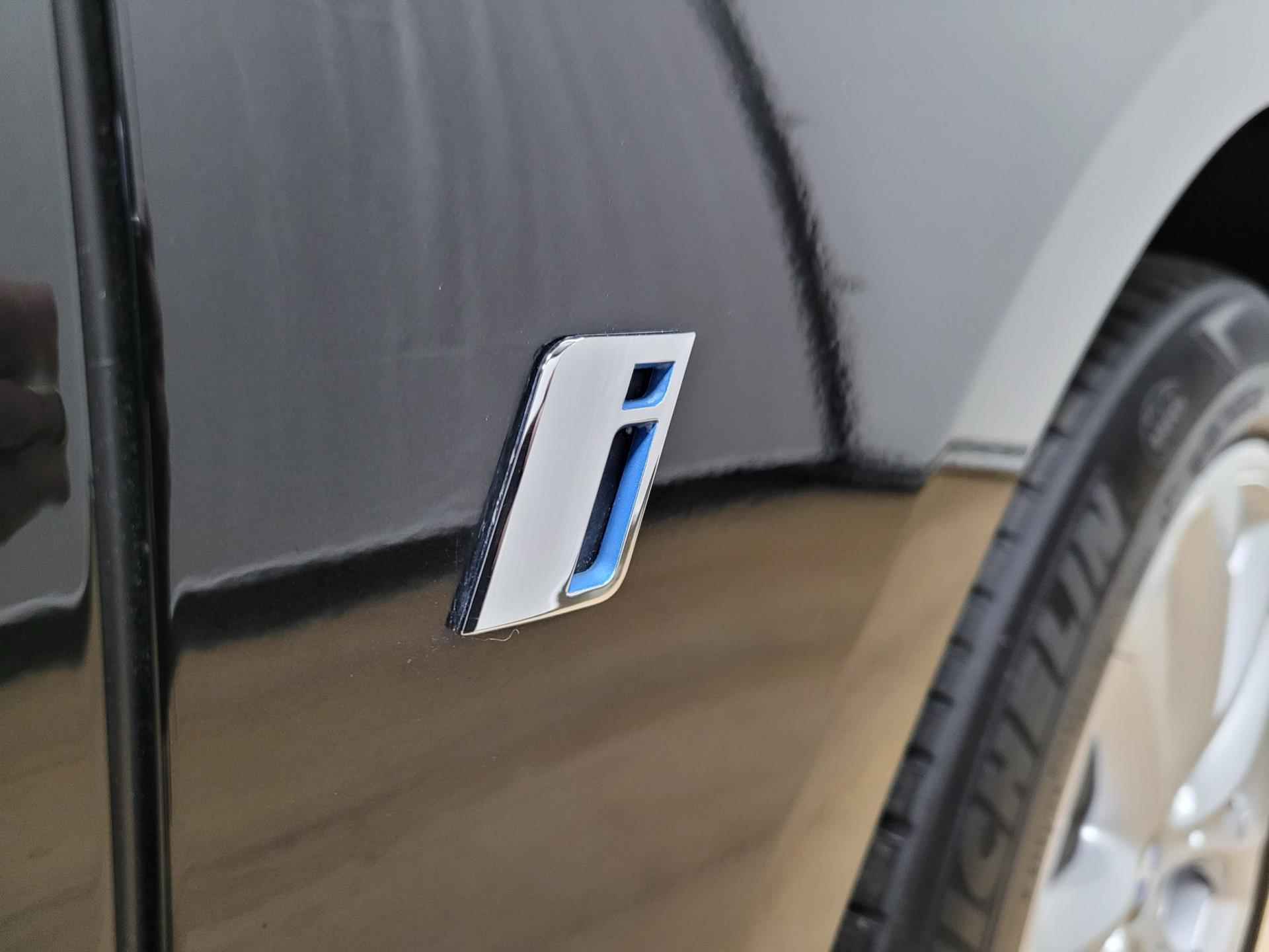 BMW 2-serie Active Tourer 225xe iPerformance Centennial Executive | Clima | Navi | Cruise | Luxe uitvoering - 19/53