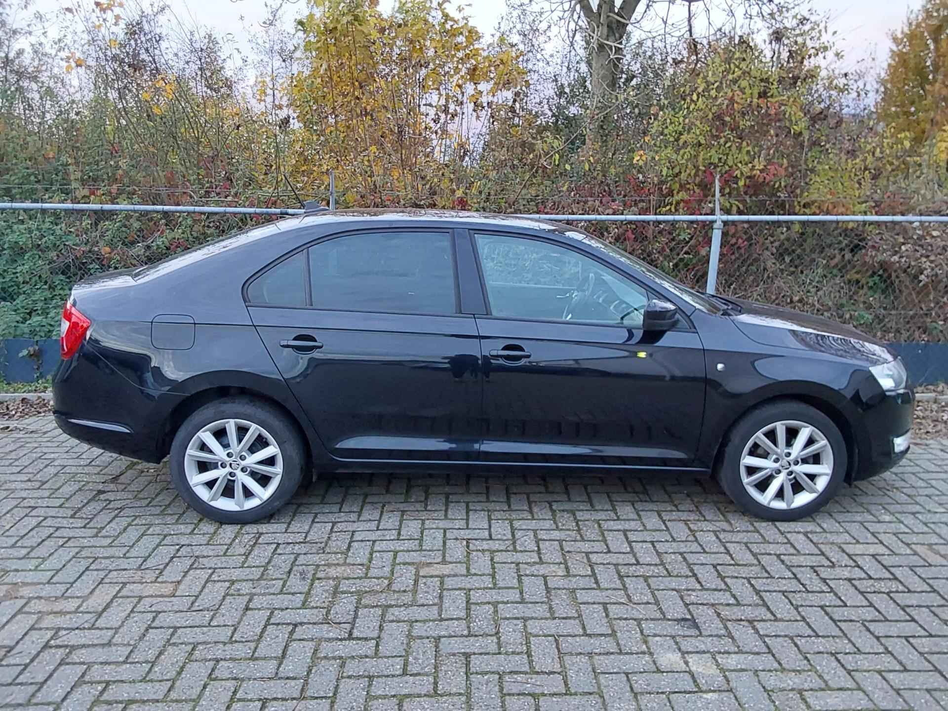 Skoda Rapid 1.2 TSI Greentech Ambition Businessline Pro - 5/18