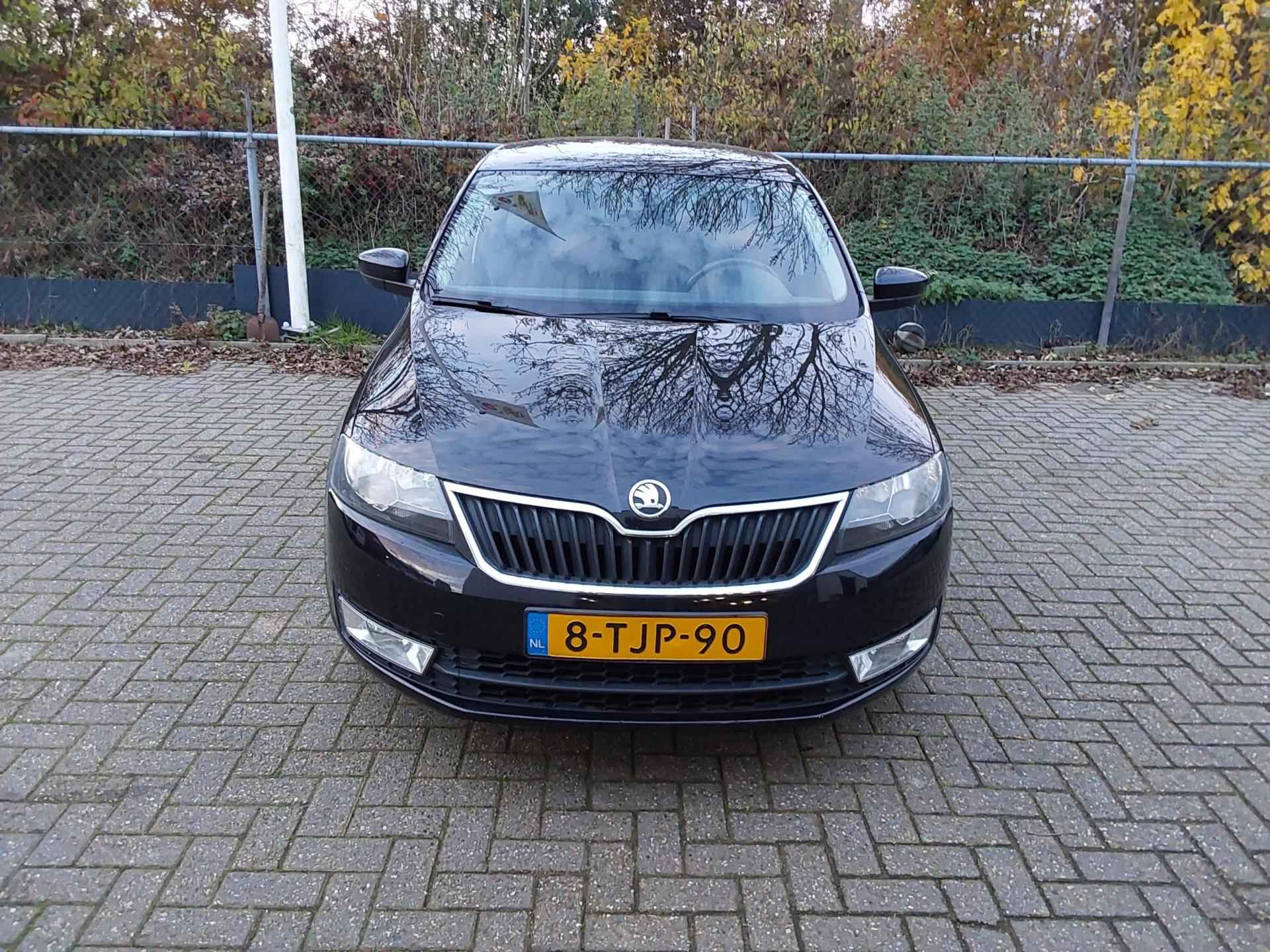 Skoda Rapid 1.2 TSI Greentech Ambition Businessline Pro - 6/18