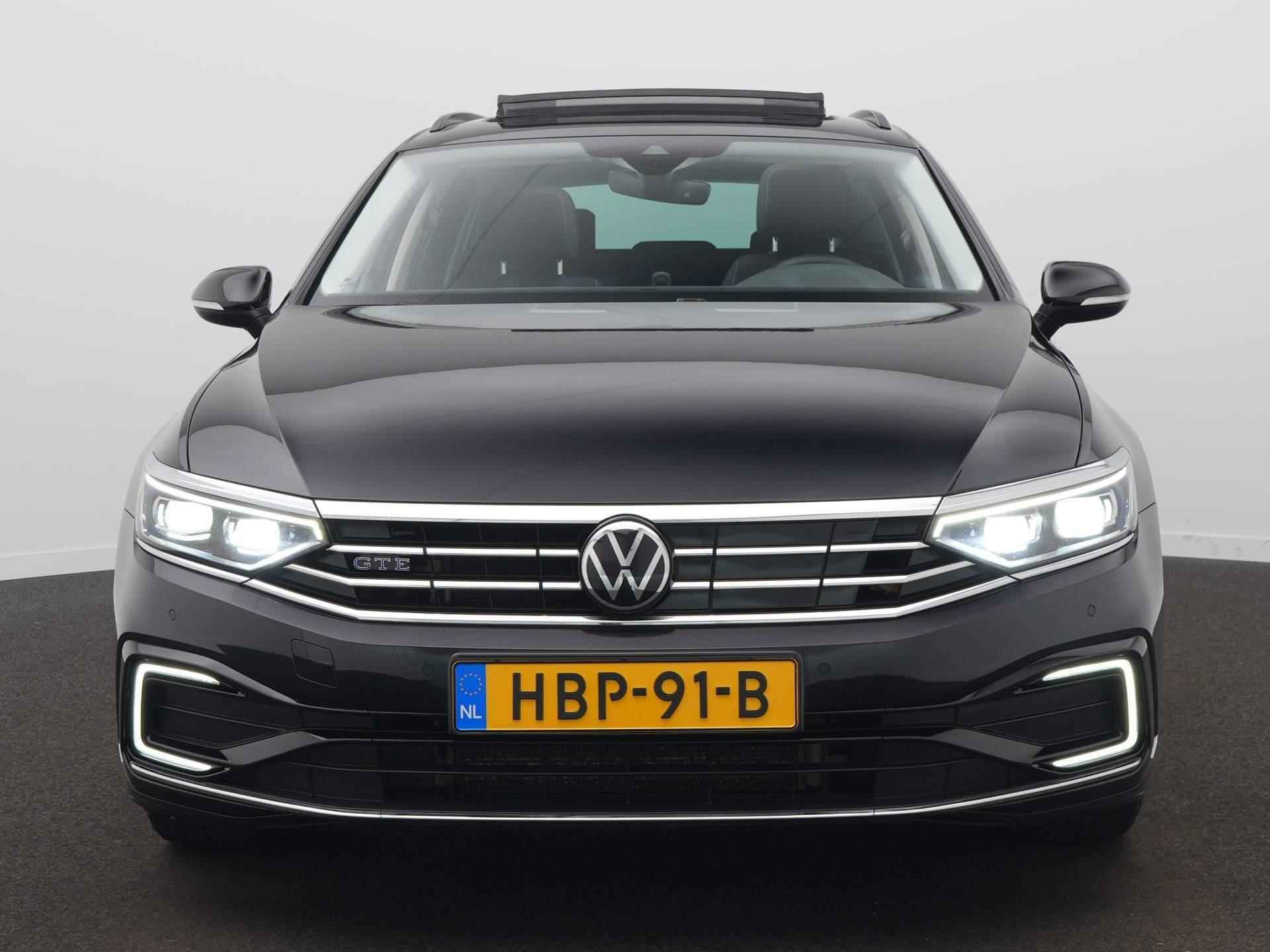 Volkswagen Passat Variant 1.4 TSI PHEV GTE Business Standkachel / Trekhaak / Panoramadak - 2/64