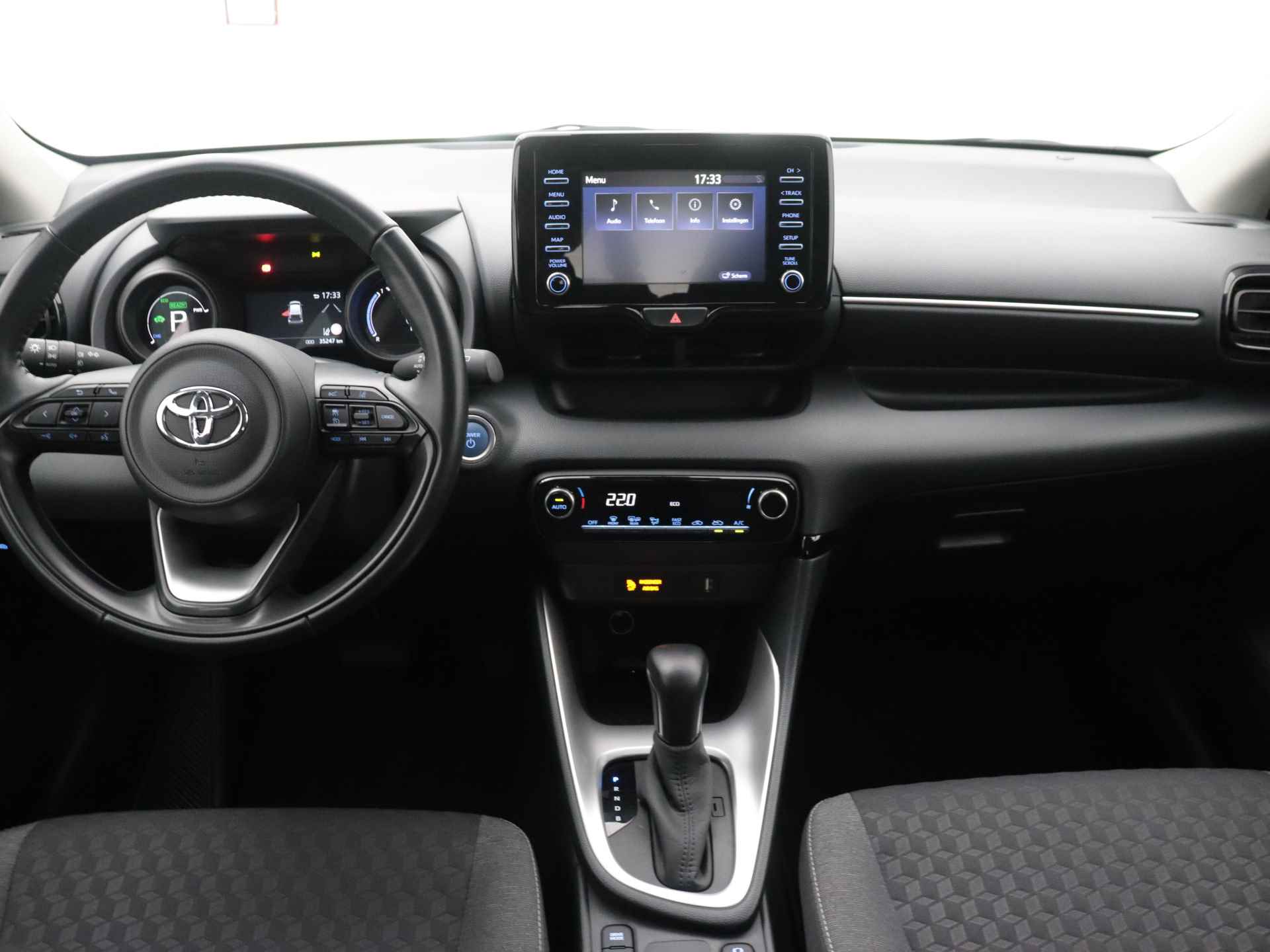 Toyota Yaris 1.5 Hybrid Dynamic | LM velgen | Camera | Climate Control | Apple Carplay/Android Auto | - 6/42