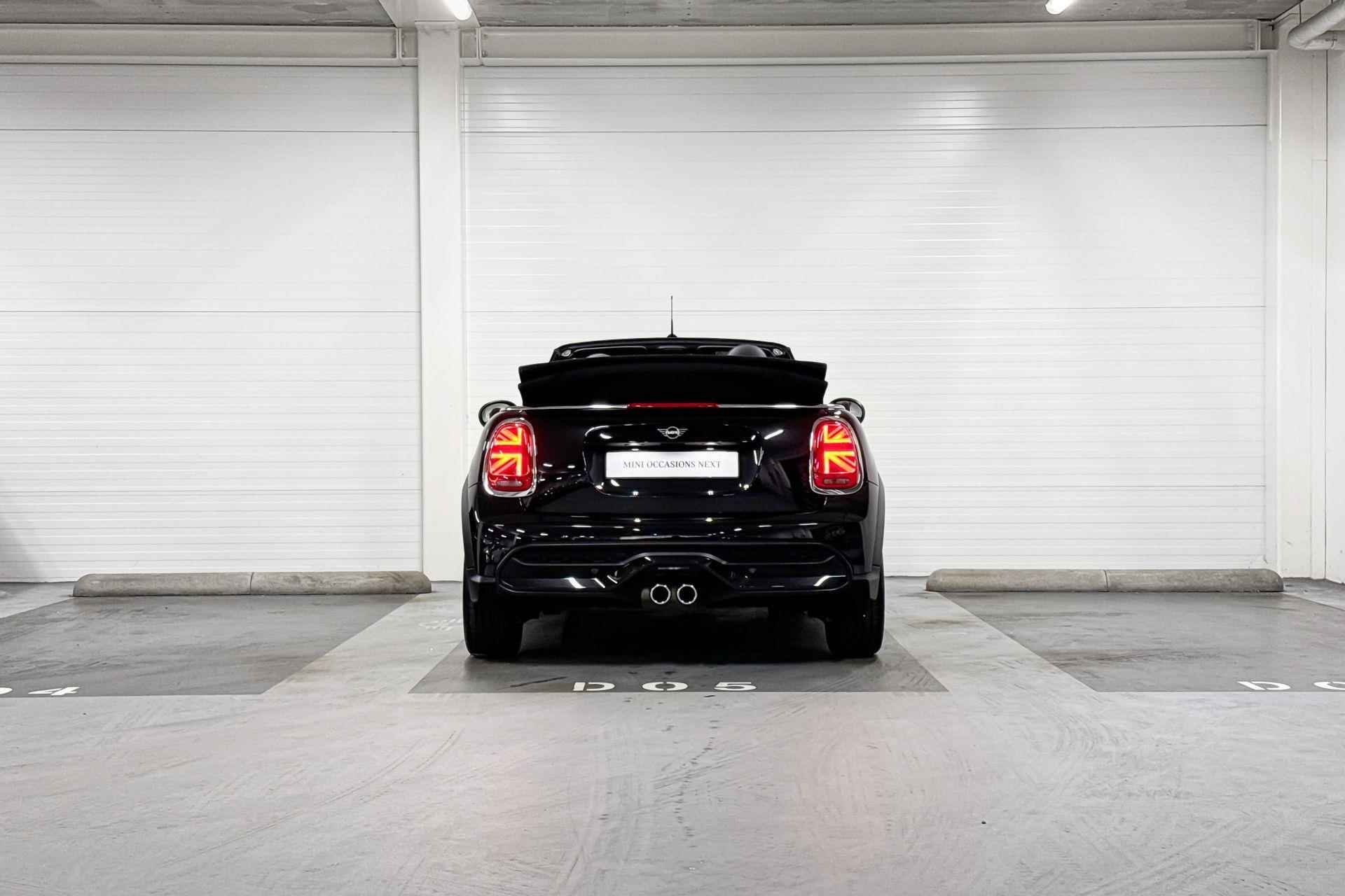MINI Cabrio Cooper S | Classic uitvoering | 17" Pedal Spoke black | Parkeersensoren achter | Apple Carplay - 7/22