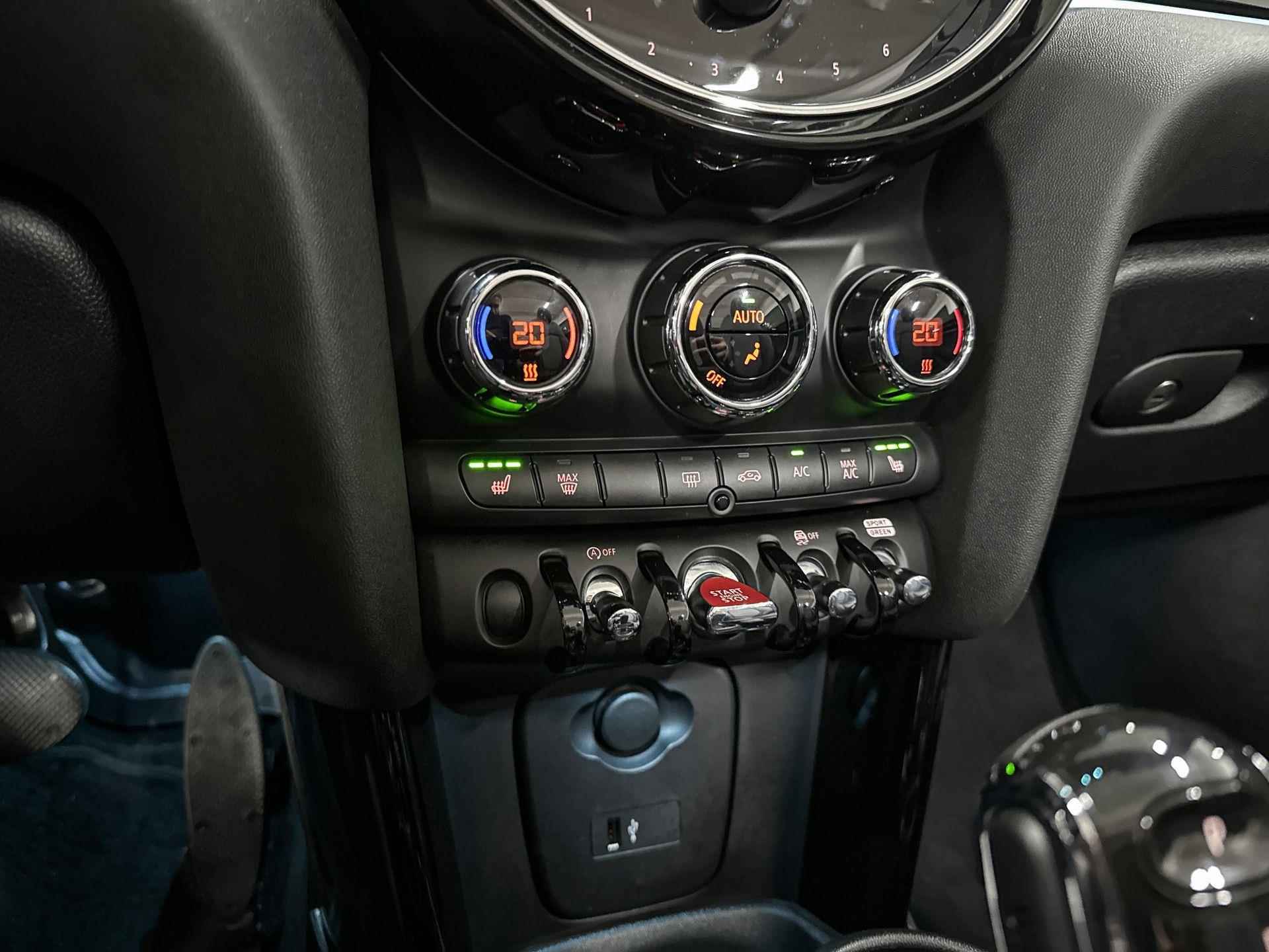 MINI Cabrio Cooper S | Classic uitvoering | 17" Pedal Spoke black | Parkeersensoren achter | Apple Carplay - 17/22