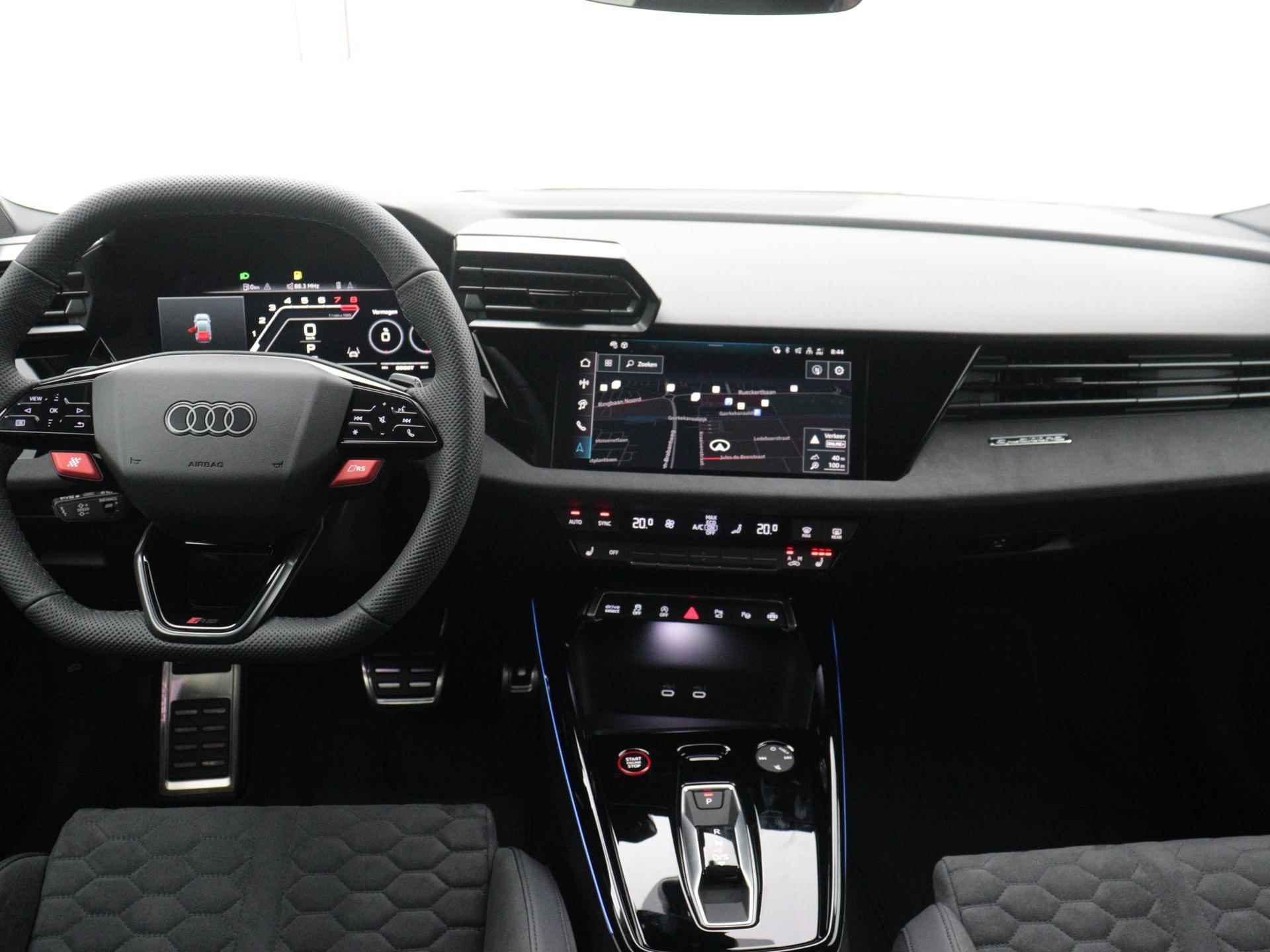 Audi RS3 Sportback 2.5 TFSI quattro | RS-Sportuitlaatsysteem | RS-exterieur carbonpakket | Rs-schaalstoelen | Matrix koplampen | SONOS | Navigatiepakket | Comfortpakket Pro | Climate pakket Pro | Adapt. onderstel | Drive Select | - 6/29