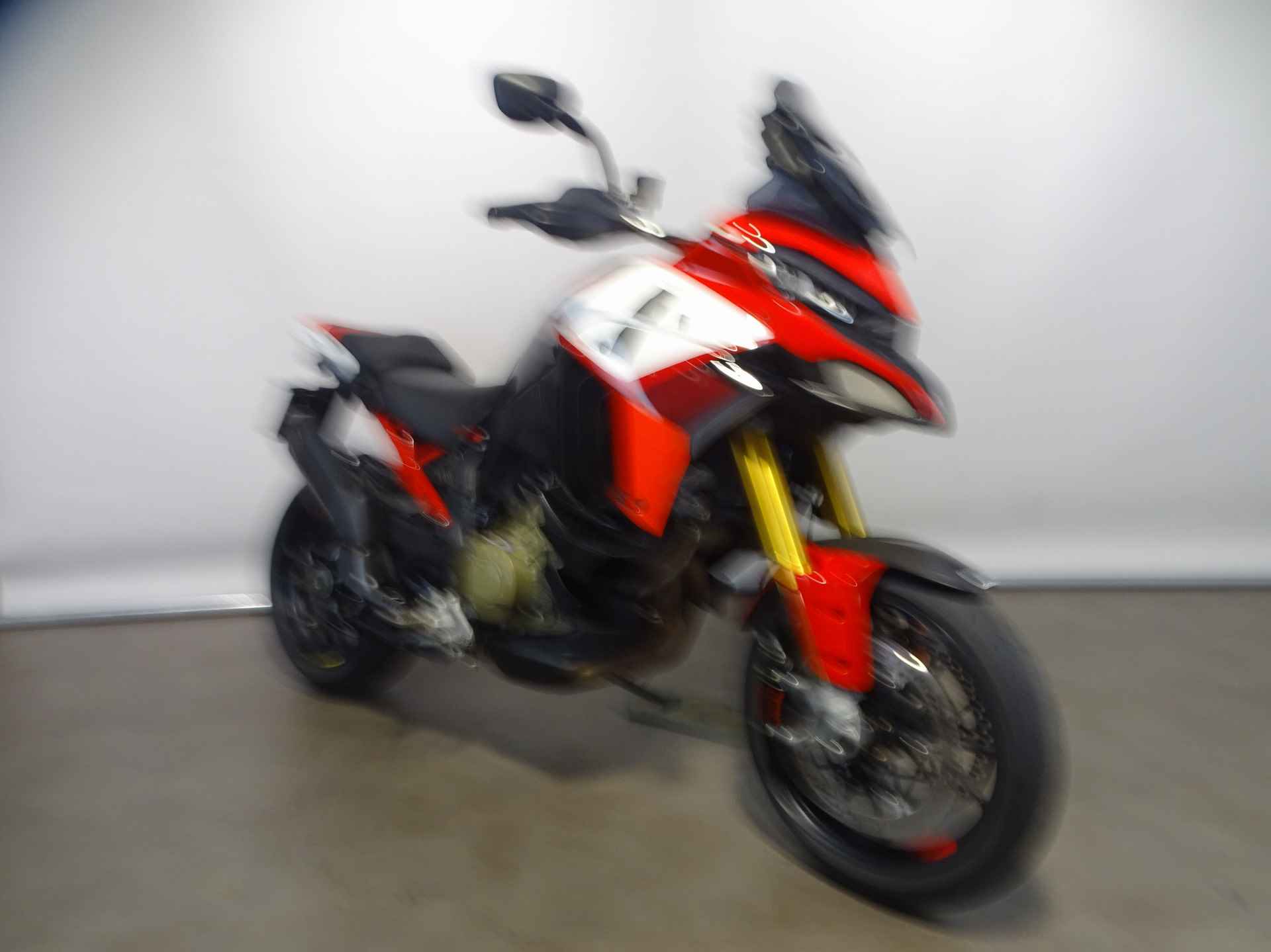 Ducati MULTISTRADA V4 PIKES PEAK - 8/9