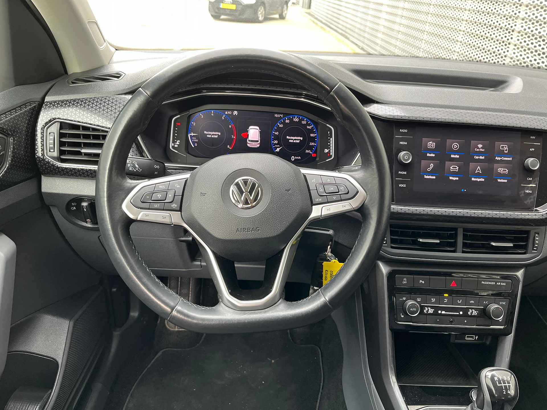 Volkswagen T-Cross 1.0 TSI 116 PK Style / LED / Digitale Cockpit / 17" LMV ** - 15/27