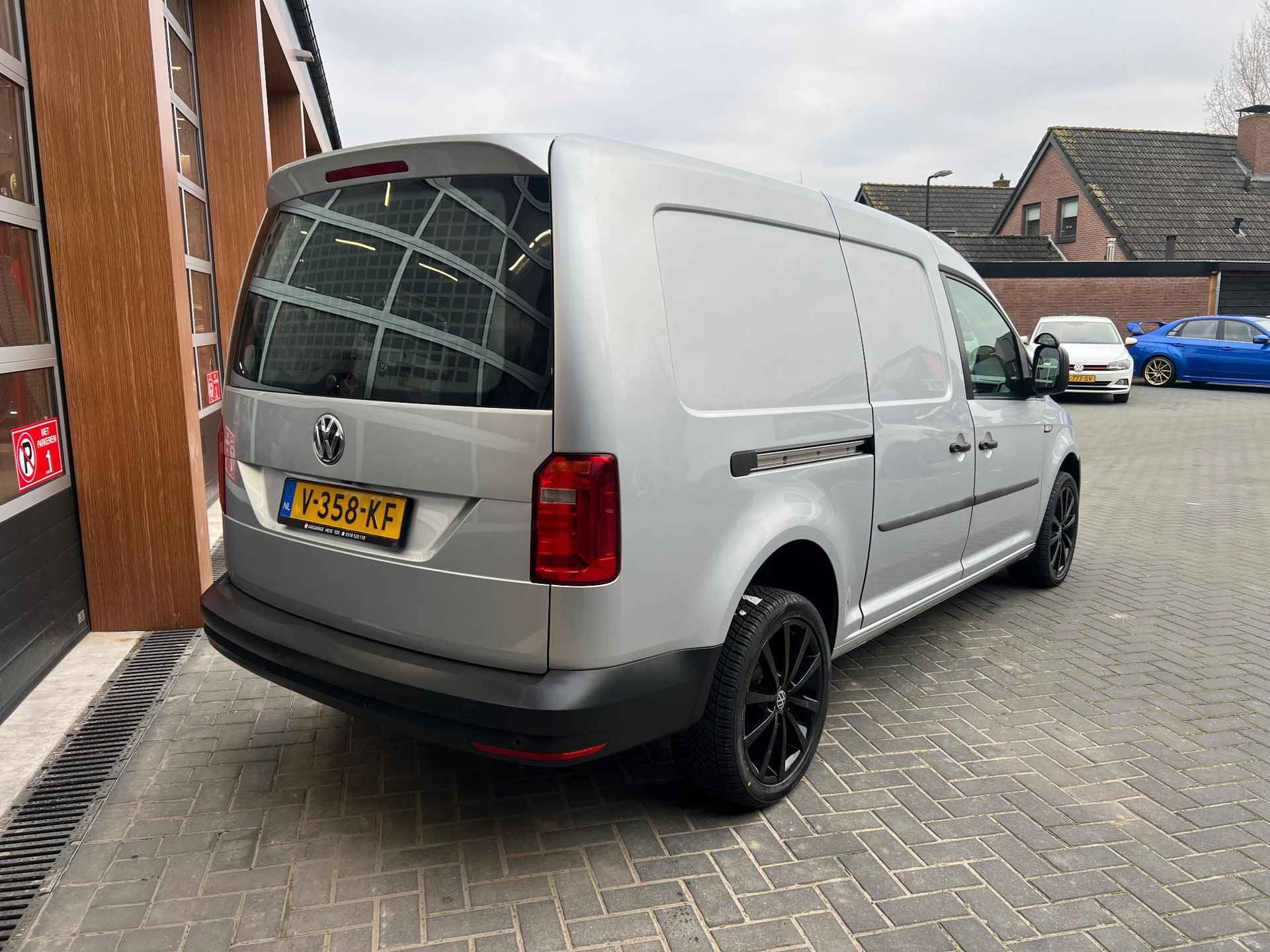 Volkswagen Caddy 2.0 TDI L2H1 BMT Maxi Highline | DSG Automaat | Apple CarPlay | 17 Inch Velgen | Camera | - 4/24