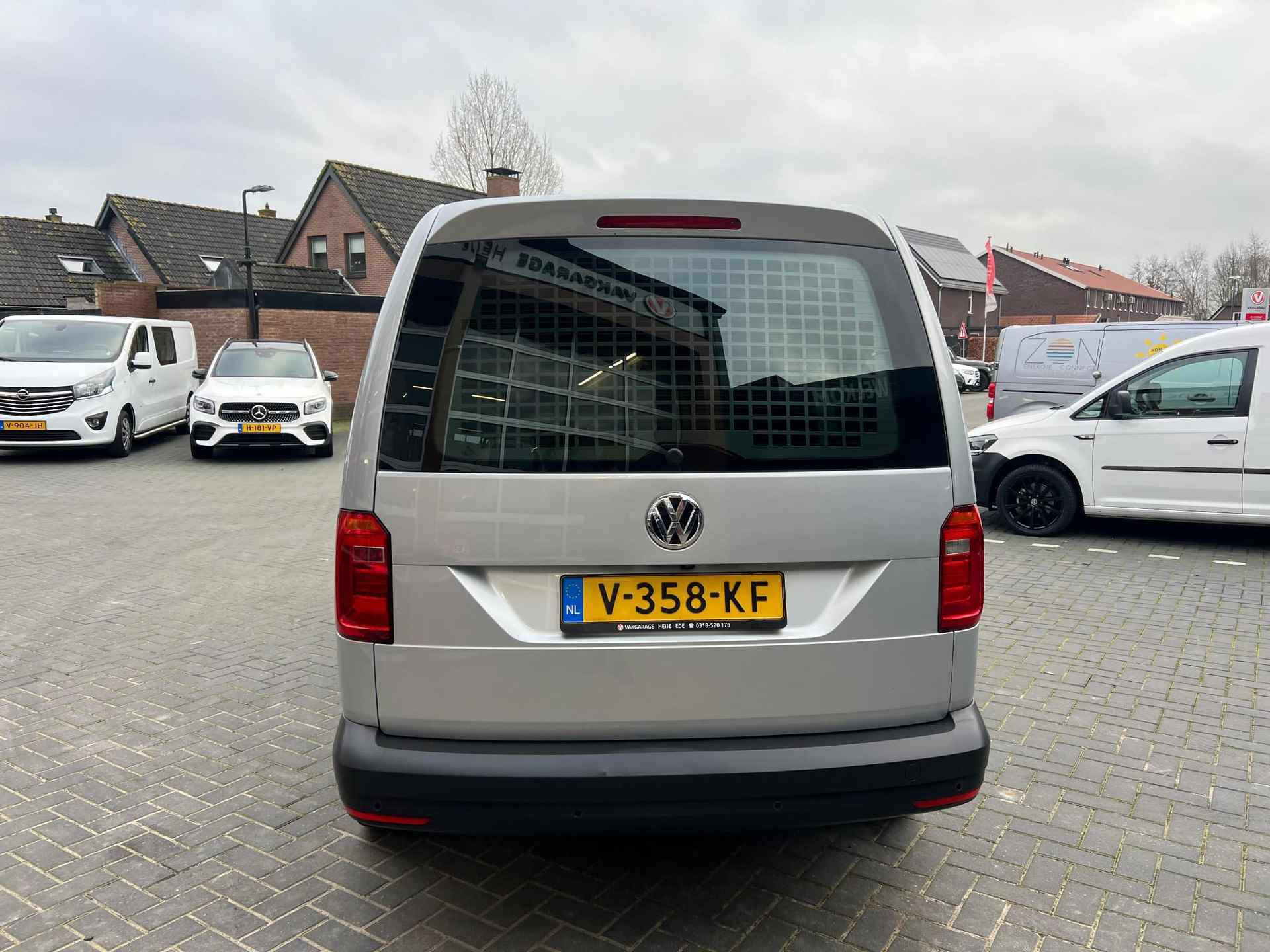 Volkswagen Caddy 2.0 TDI L2H1 BMT Maxi Highline | DSG Automaat | Apple CarPlay | 17 Inch Velgen | Camera | - 5/24