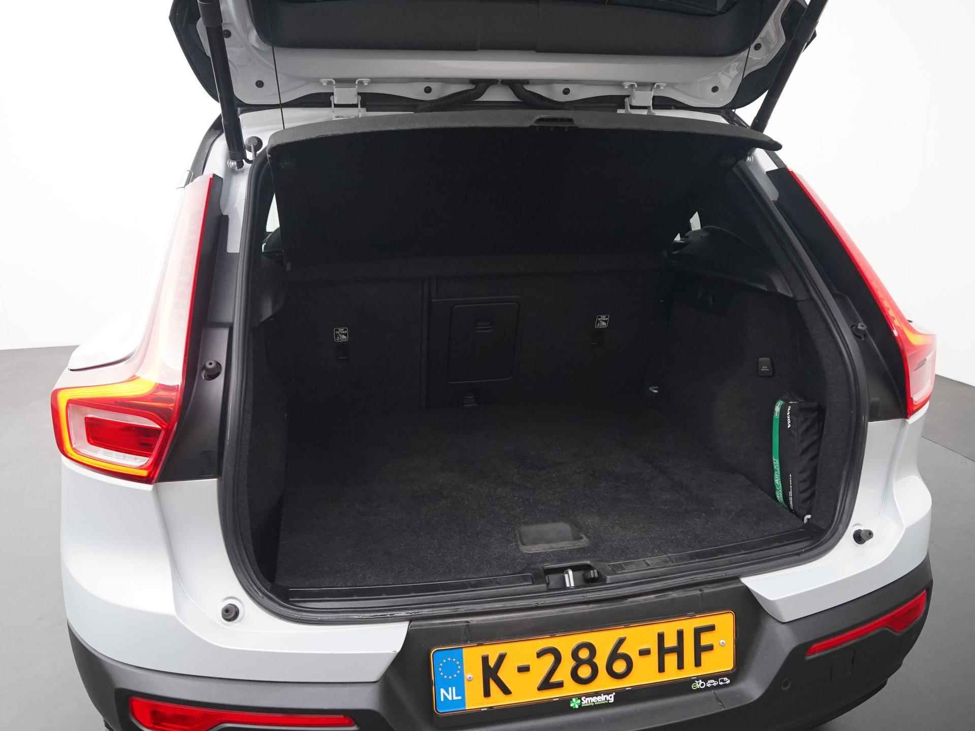 Volvo XC40 Recharge P8 AWD R-Design | Panoramadak | Leder | 360 Camera | Harman/Kardon | Zondag Open! - 27/44