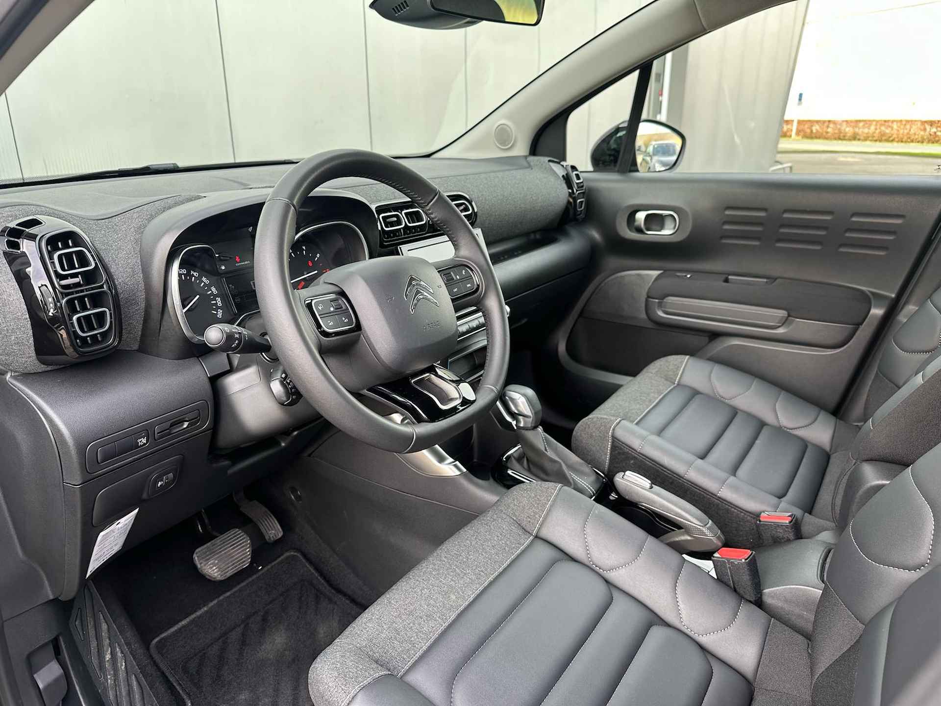 Citroen C3 Aircross 130pk Shine Automaat Navigatie | Lederen bekleding I Now or Never deal - 9/45