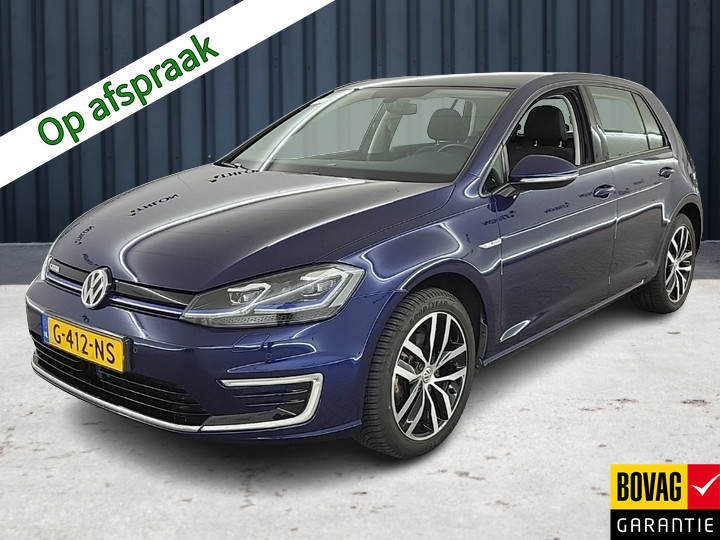 Volkswagen e-Golf e-Golf (136 PK) 1e-Eig. Keurig-Onderh. BOVAG-Garantie. NL-AUTO. Warmtepomp, Adaptive-Cruisecontrol, Keyless-Entry/Start,Achteruitrijcamera, Parkeersensoren-V+A, Stoelverwarming, DAB, Lm-Velgen-17Inch, Virtual-Cockpit, Privacy-Glas