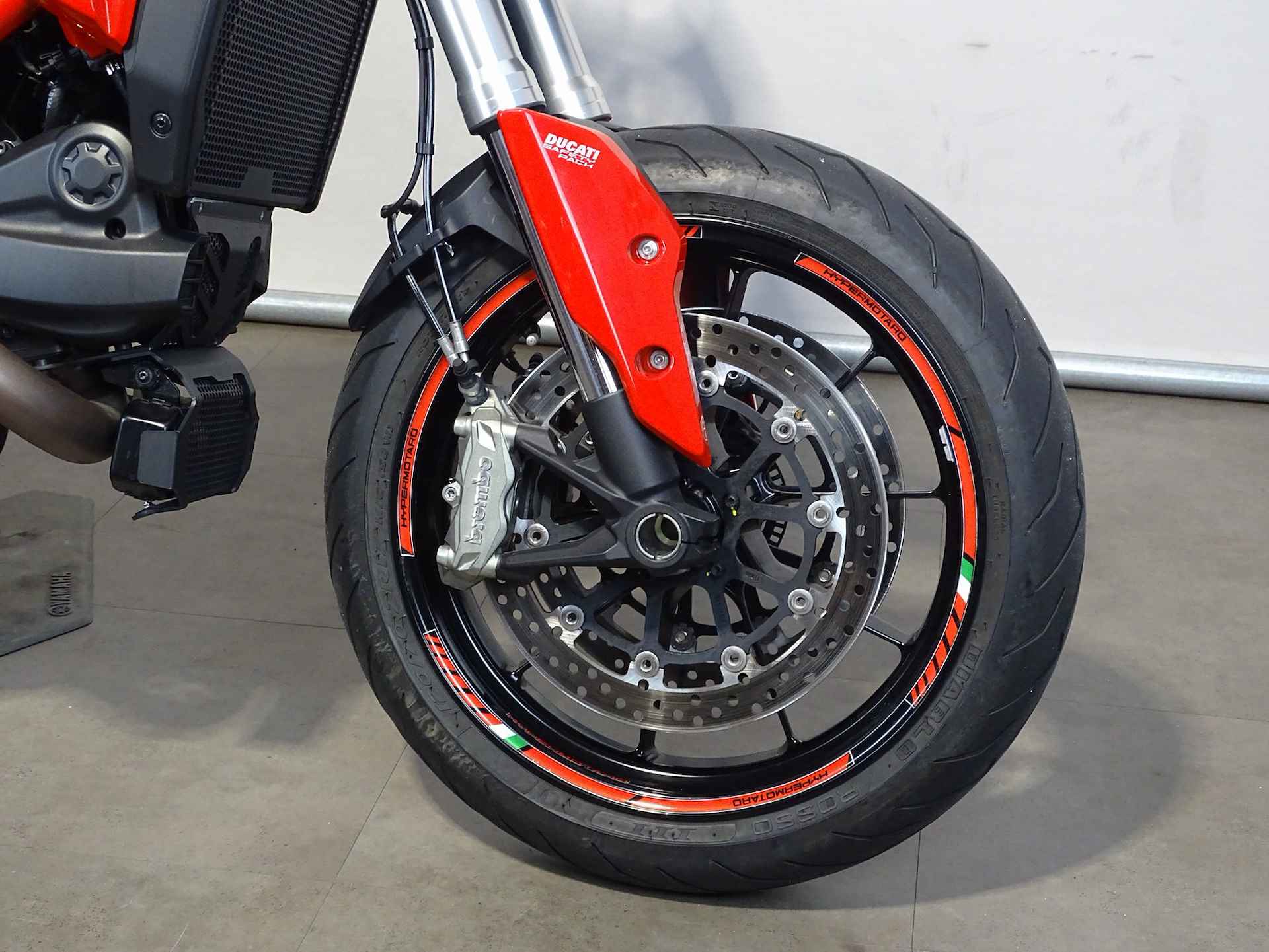 Ducati HYPERMOTARD 939 - 2/12