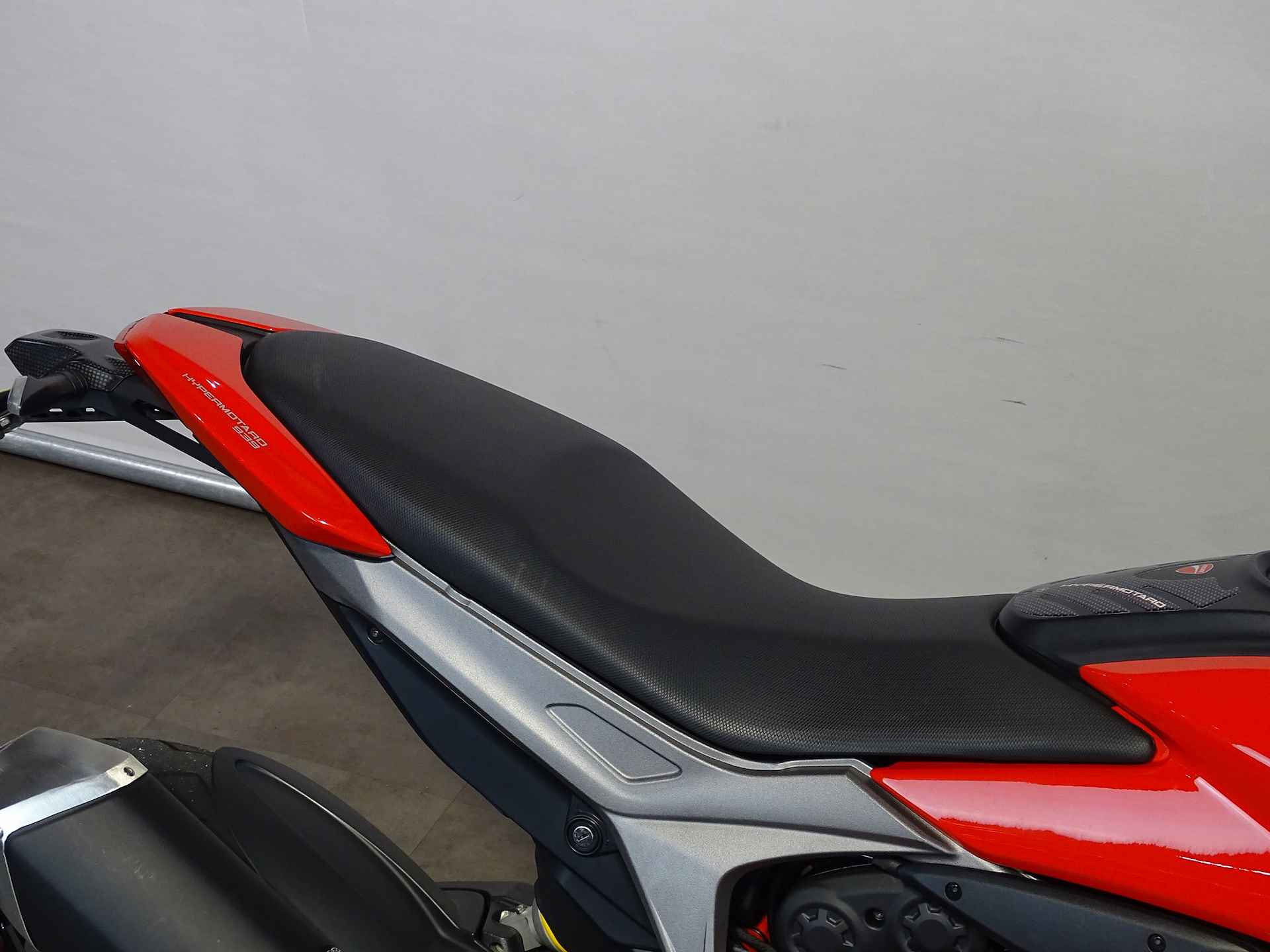 Ducati HYPERMOTARD 939 - 5/12