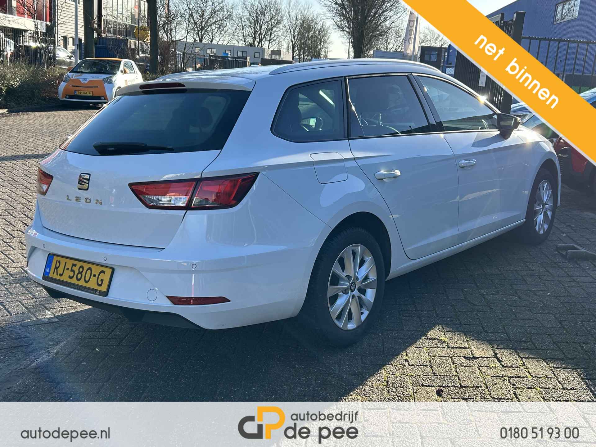 SEAT León ST 1.4 EcoTSI Style Business Intense GARANTIE/DSG-AUTOMAAT/CARPLAY/CLIMA/CRUISE/NAVI/PDC VOOR+ACHTER rijklaarprijs! - 17/18