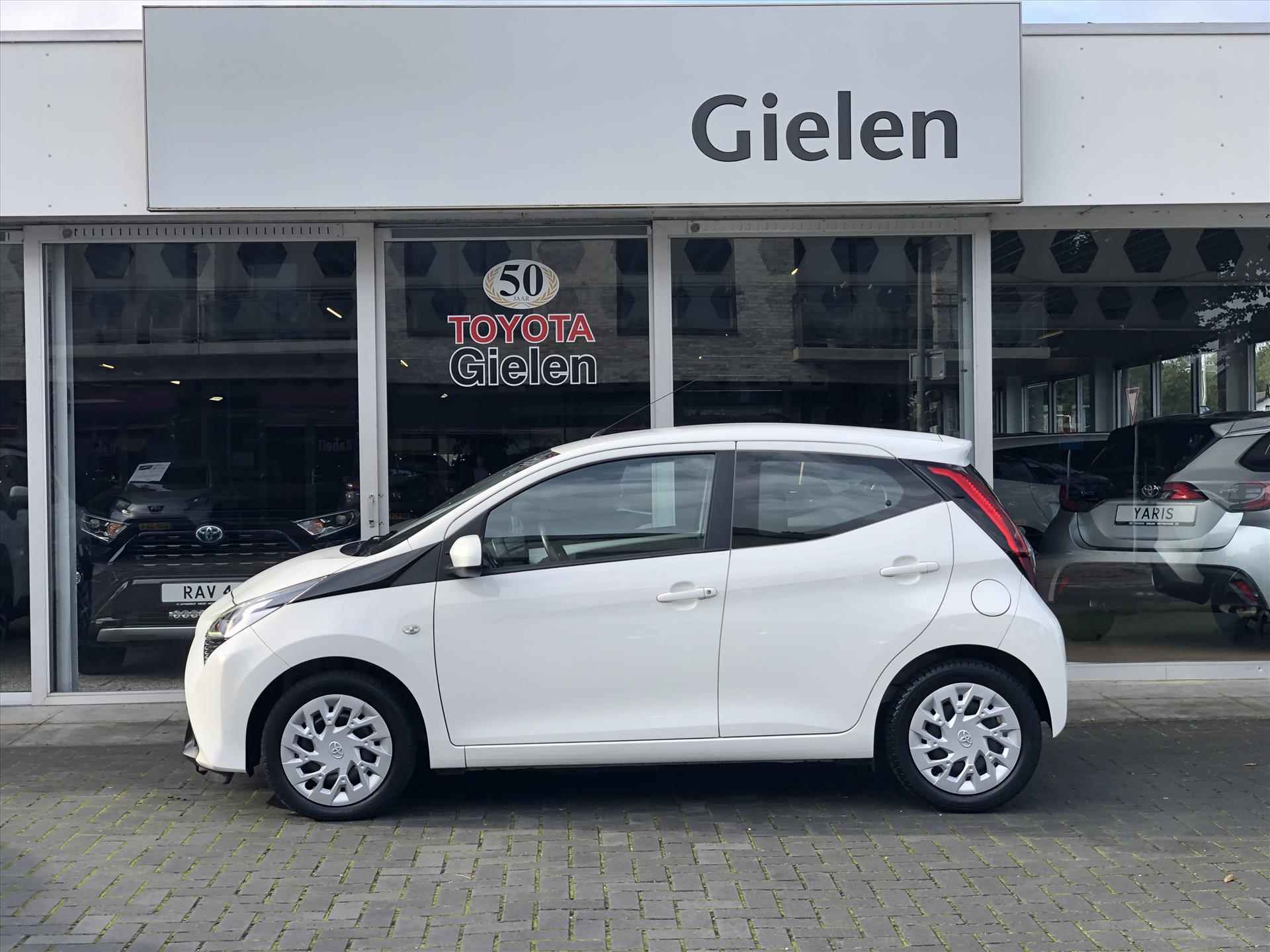 Toyota Aygo 1.0 VVT-i 72pk 5D X-Play | Eerste eigenaar, Apple CarPlay/Android Auto, Parkeercamera, In hoogte verstelbare stoel - 6/33