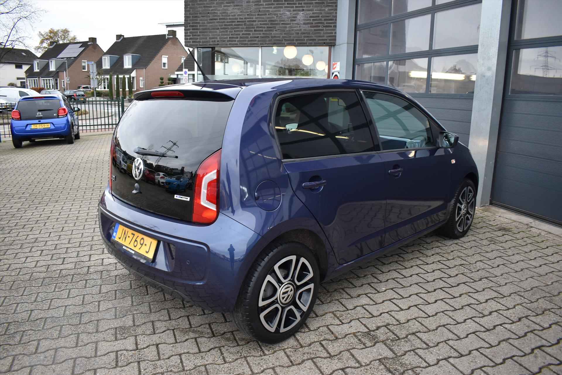 VOLKSWAGEN Up! 1.0 60pk High up! - 16/30