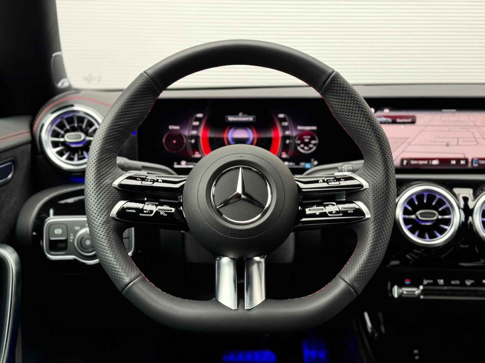 Mercedes-Benz CLA-klasse 250 e AMG Burmester/Pano/Camera/BTW! - 14/27