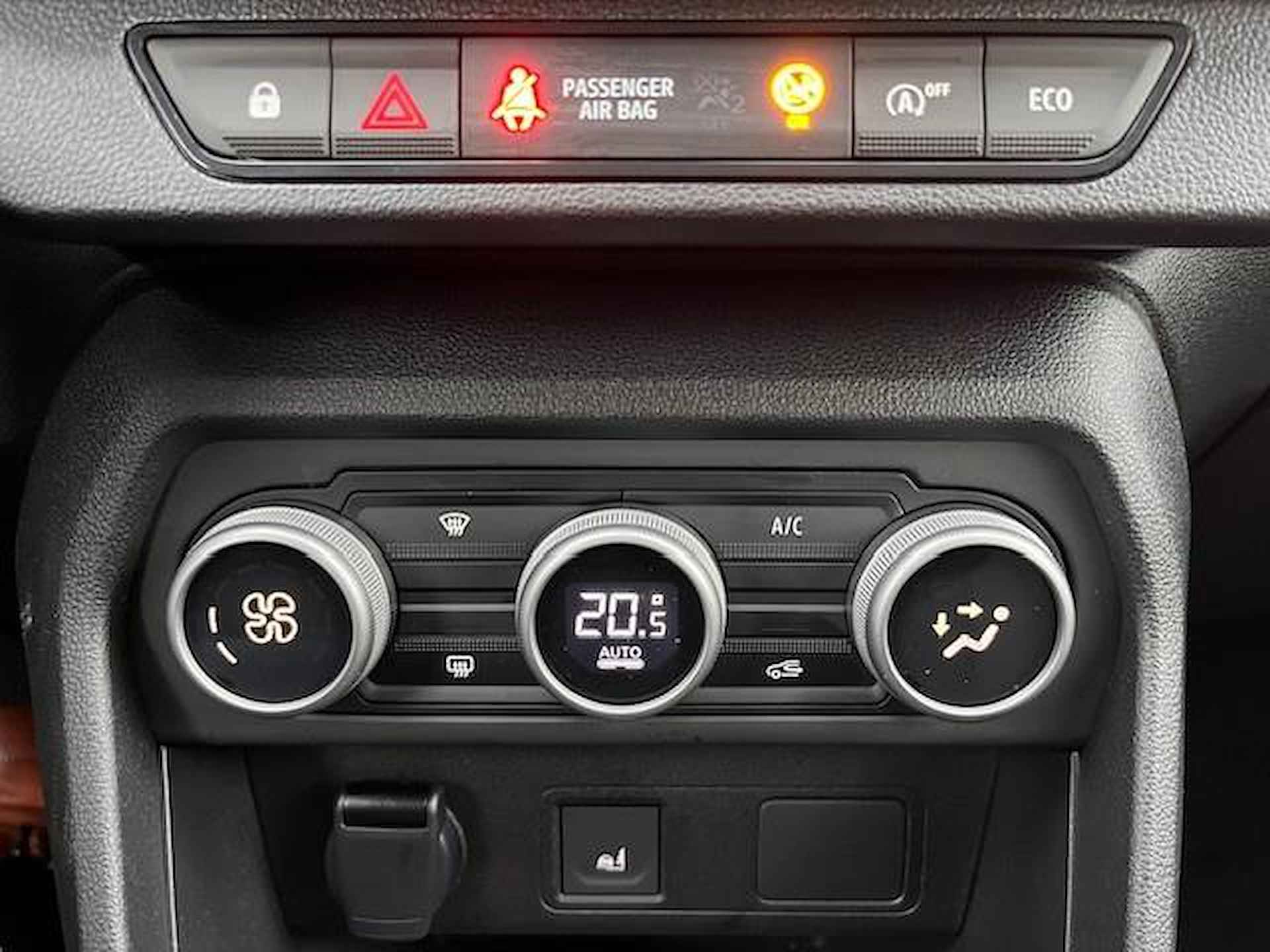 Dacia Sandero Stepway 1.0 TCe 90 Extreme AUTOMAAT ''BLACK EDITION'' LET OP HET BETREFT HIER EEN DEMO VOERTUIG, INFORMEER NAAR DE ACTUELE KILOMETERSTAND - 15/24
