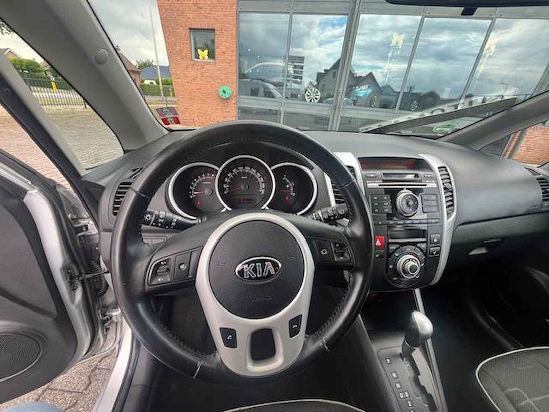 Kia Venga  Automaat, PDC, ECC, 1 jaar Bovag garantie Kia Venga 1.6 CVVT 20th Anniversary - 7/23