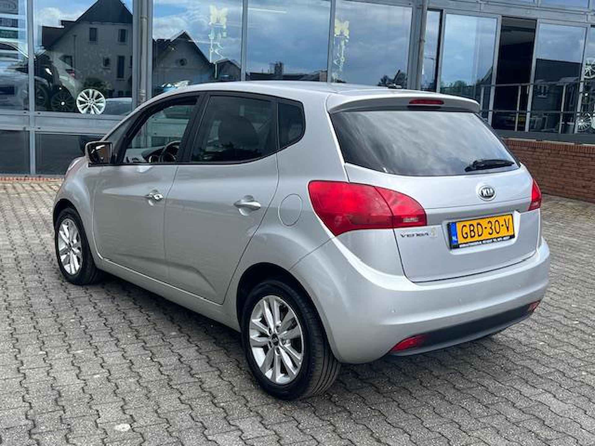 Kia Venga  Automaat, PDC, ECC, 1 jaar Bovag garantie Kia Venga 1.6 CVVT 20th Anniversary - 21/23