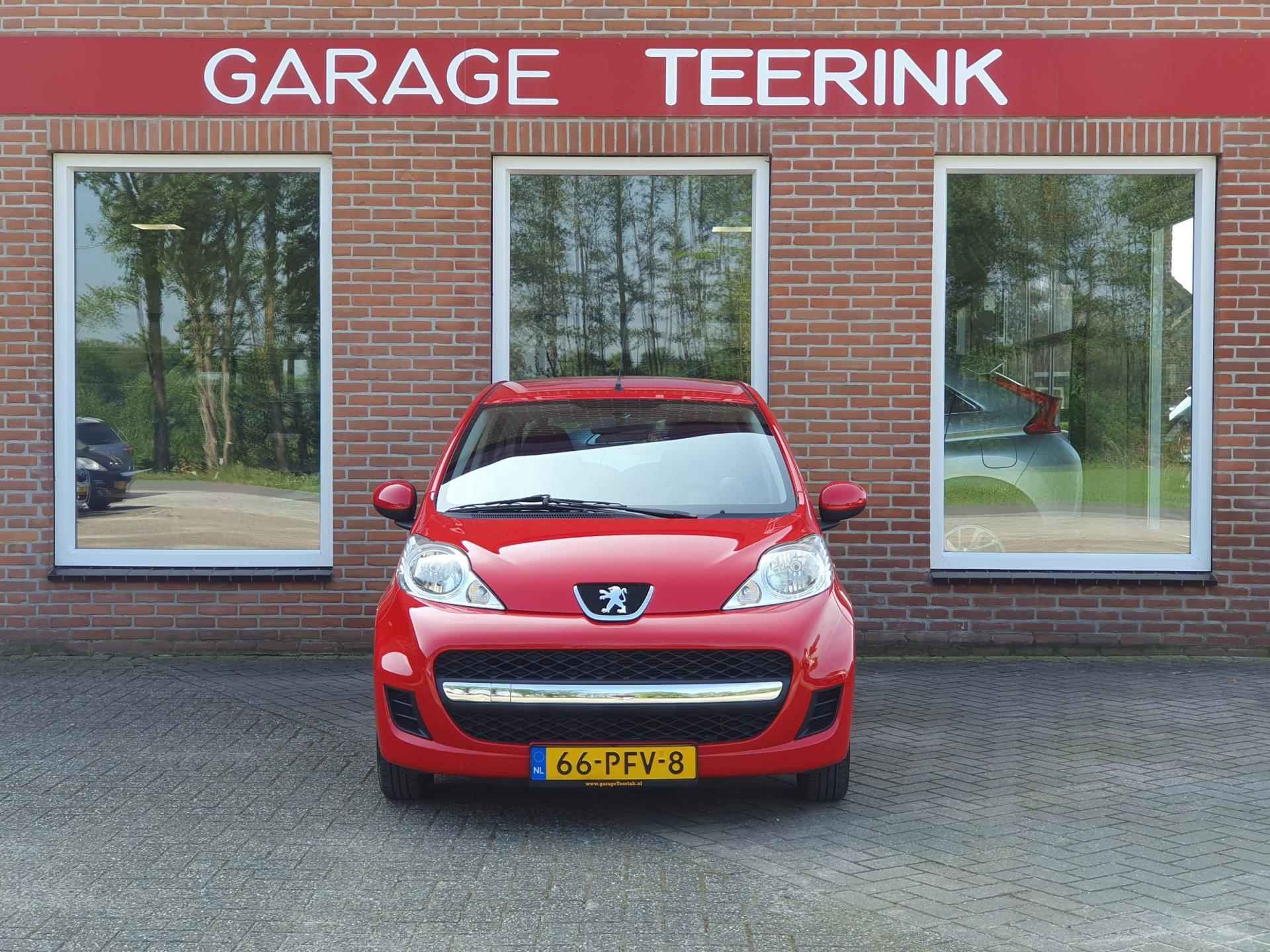 Peugeot 107 1.0-12V Millesim 200 68PK 5drs airco, elektr.ramen, radio/cd RIJKLAAR - 17/17