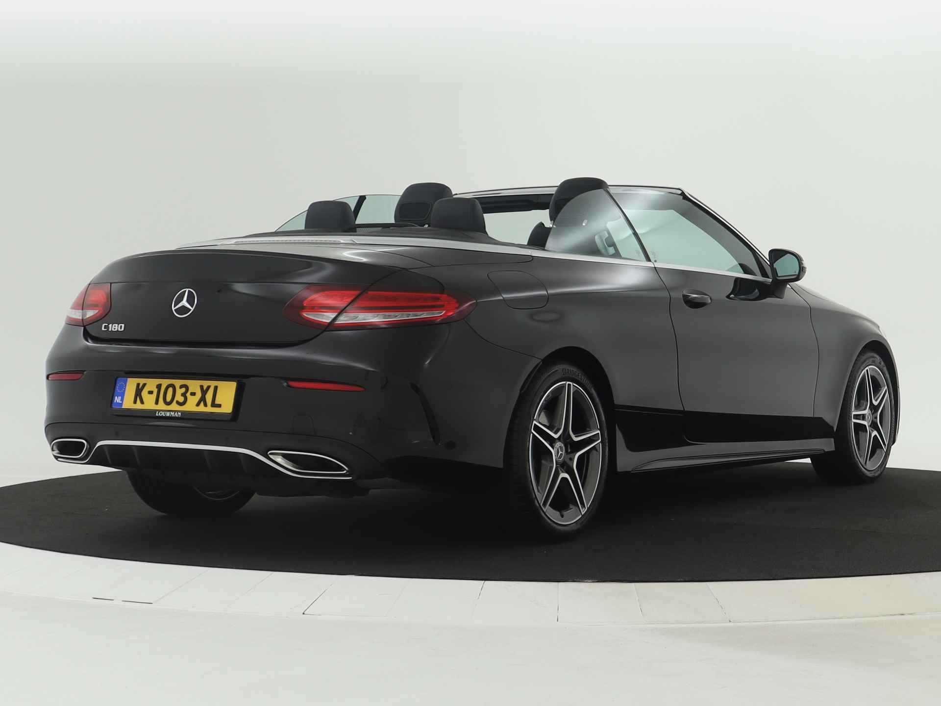 Mercedes-Benz C-Klasse Cabrio 180 AMG | Achteruitrijcamera | Sfeerverlichting | Stoel- + nekverwarming | Apple Carplay | Inclusief 24 maanden MB Certified garantie voor Europa. - 3/47