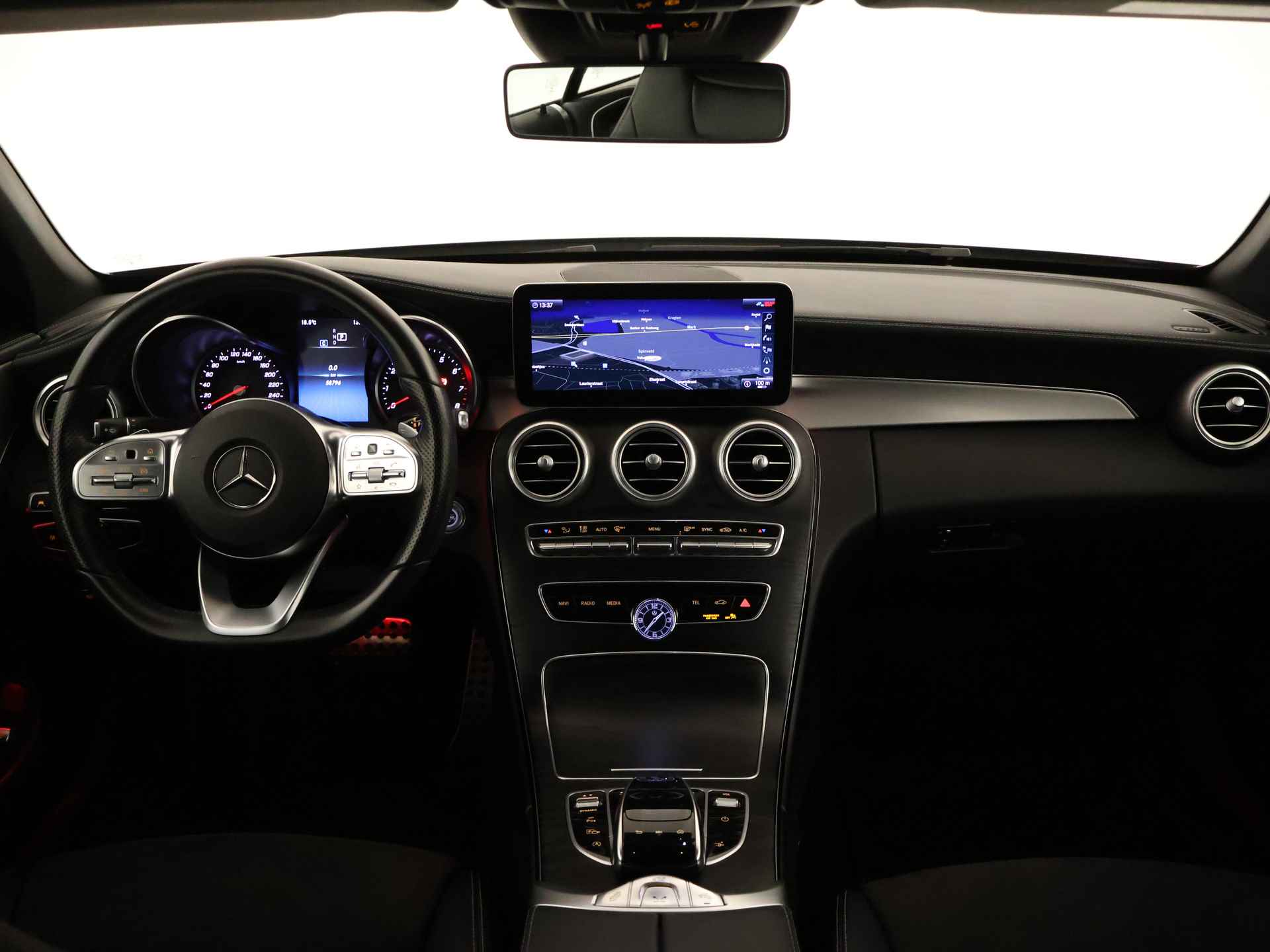 Mercedes-Benz C-Klasse Cabrio 180 AMG | Achteruitrijcamera | Sfeerverlichting | Stoel- + nekverwarming | Apple Carplay | Inclusief 24 maanden MB Certified garantie voor Europa. - 6/47