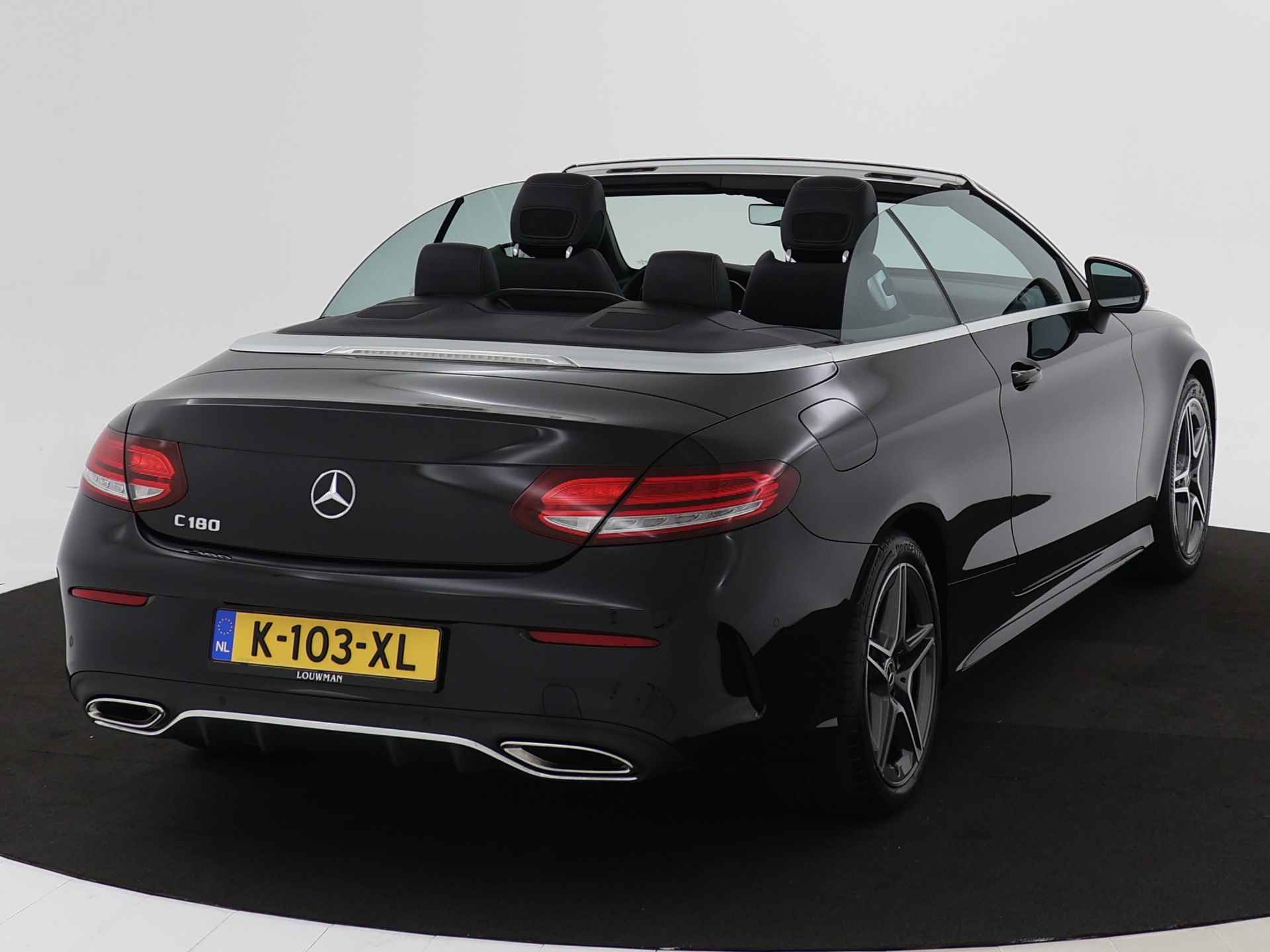 Mercedes-Benz C-Klasse Cabrio 180 AMG | Achteruitrijcamera | Sfeerverlichting | Stoel- + nekverwarming | Apple Carplay | Inclusief 24 maanden MB Certified garantie voor Europa. - 18/47