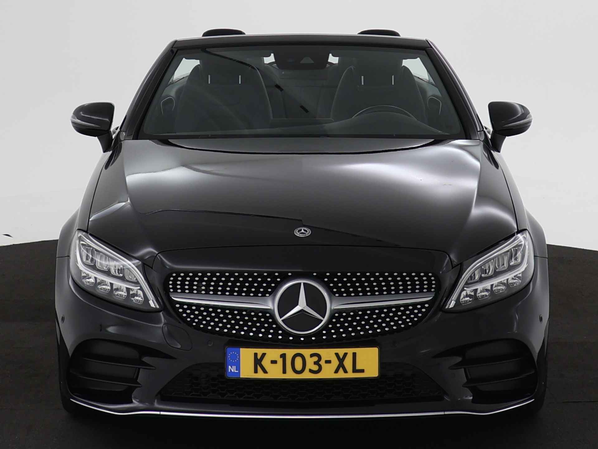 Mercedes-Benz C-Klasse Cabrio 180 AMG | Achteruitrijcamera | Sfeerverlichting | Stoel- + nekverwarming | Apple Carplay | Inclusief 24 maanden MB Certified garantie voor Europa. - 27/47