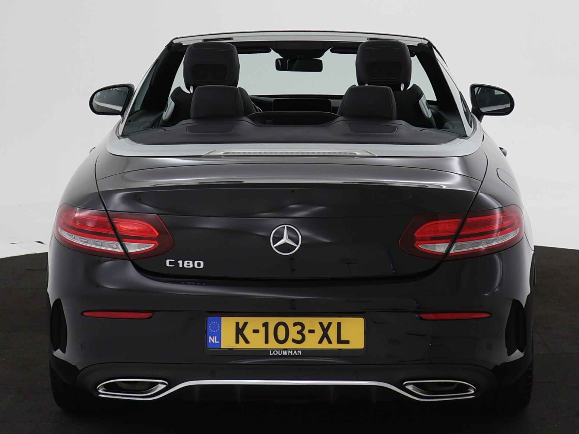 Mercedes-Benz C-Klasse Cabrio 180 AMG | Achteruitrijcamera | Sfeerverlichting | Stoel- + nekverwarming | Apple Carplay | Inclusief 24 maanden MB Certified garantie voor Europa. - 29/47