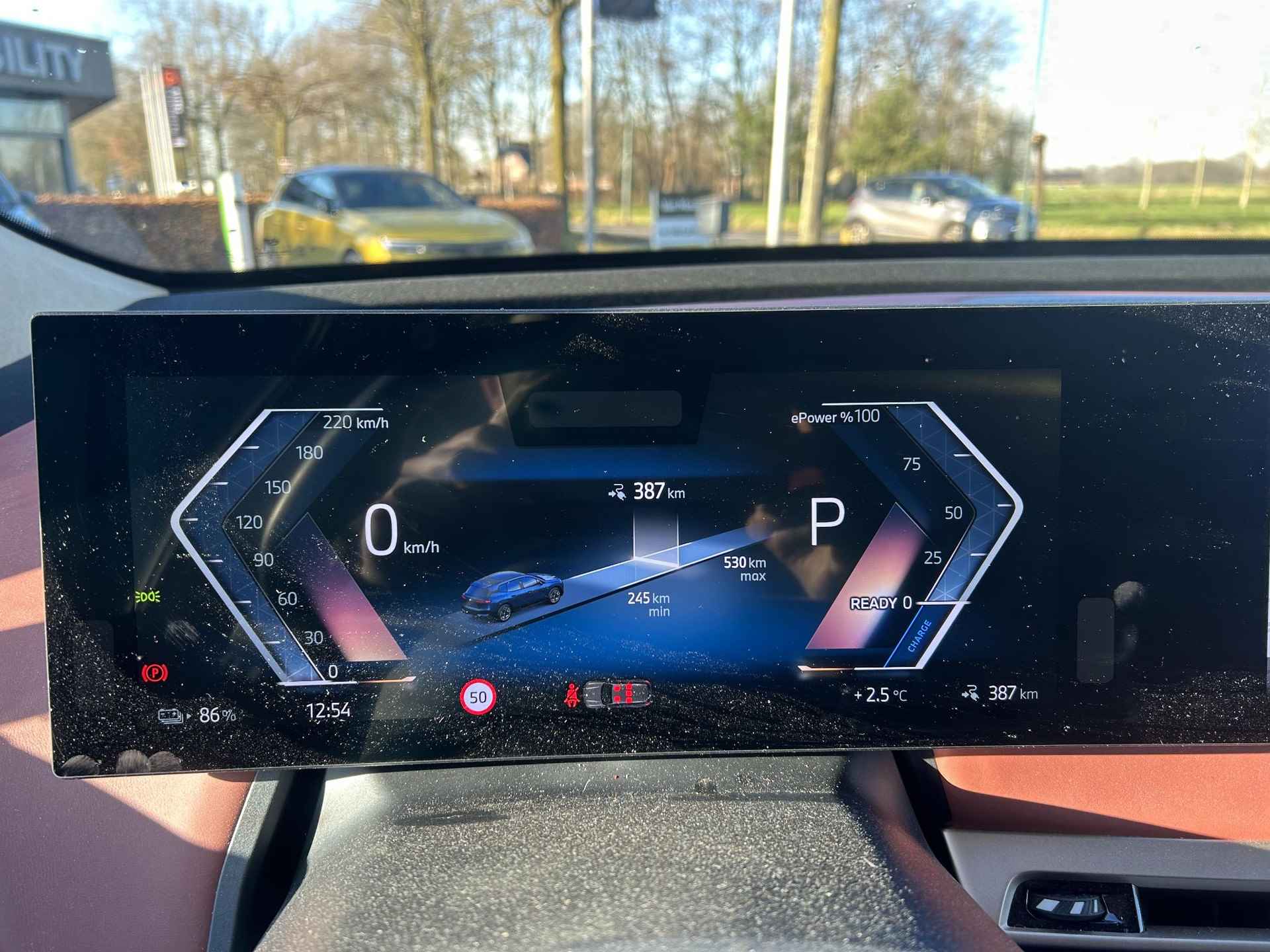 BMW iX xDrive50 Business Edition Plus 112 kWh | VERWACHT | PANORAMADAK | LEDER | LUCHTVERING | SOFTCLOSE | 360 CAMERA | WEGKLAPBARE TREKHAAK | HEAD-UP DISPLAY | STOELVERWARMING+VENTILATIE  | BOWERS & WILKINS  4D AUDIO| ELEKTRISCHE TREKHAAK | LUCHTVERING | 22'' | ACHTERBANK VERWARMD | LASER KOPLAMPEN | MASSAGE STOELEN | - 24/26