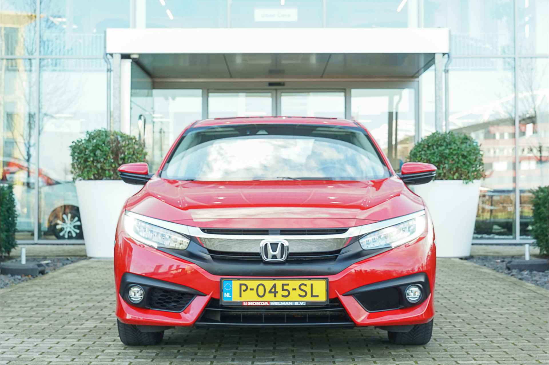 Honda Civic 1.5i V-TEC SEDAN EXECUTIVE - AUTOMAAT - NAVIGATIE - LEDER - ALL WEATHERS - 57/59