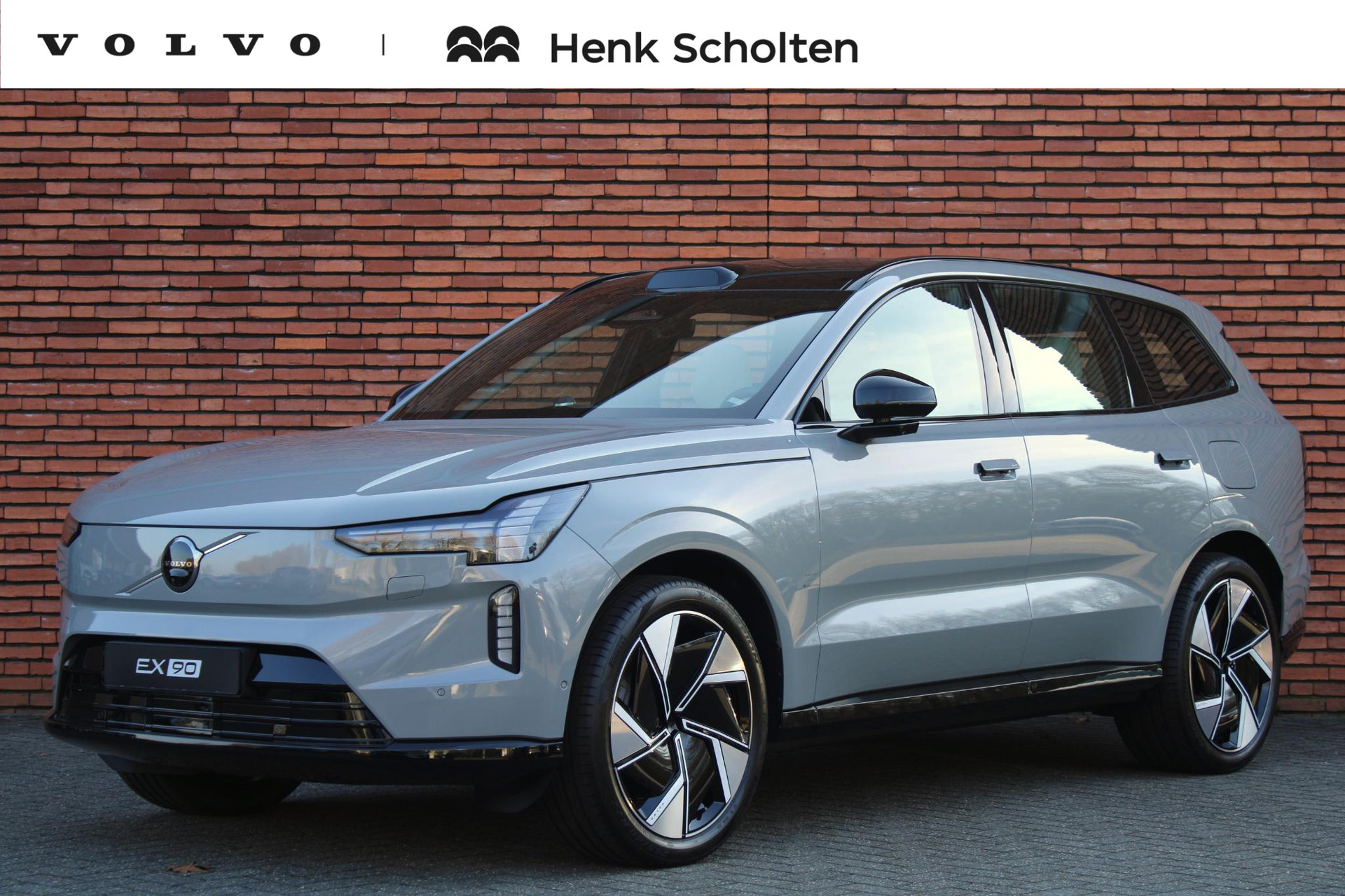 Volvo EX90 Twin Motor Performance Ultra 7p. 111 kWh | Pixel LED Koplampen | Bowers & Wilkins Audiosysteem | Pilot Assist Pack | Actieve Luchtvering Met FOUR-C | Glazen Panoramadak | Head-up Display | LiDAR | Gelamineerde Zijruiten | 360° Camera Met 3D Weergave | 22" Lichtmetalen Velgen | Tailored Wool Blend Interieurbekleding | Climate Pack |