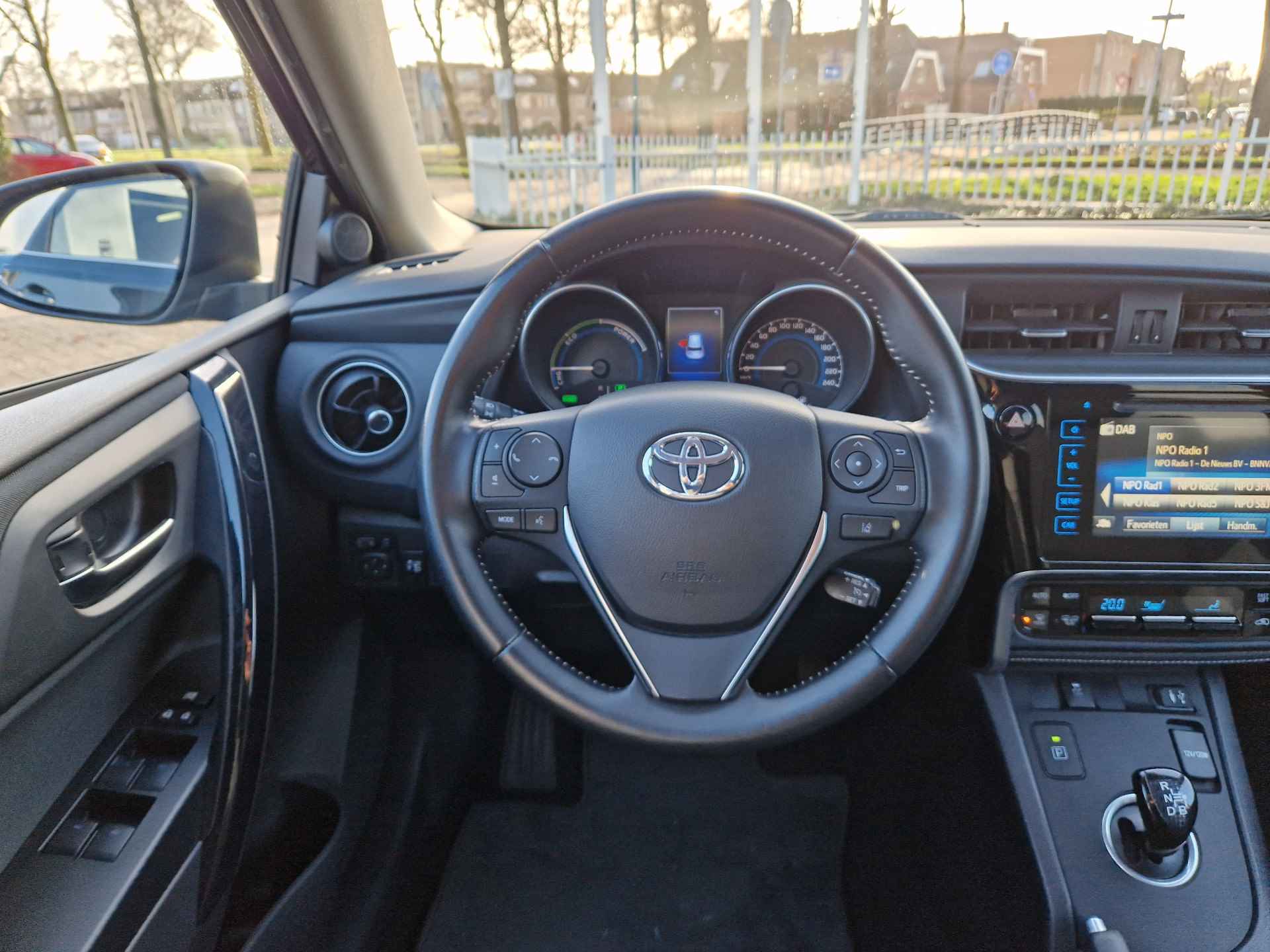 Toyota Auris 1.8 Hybrid Lease Pro Navigatie, Key-less, Parkeersensoren , All-in Rijklaarprijs - 6/26