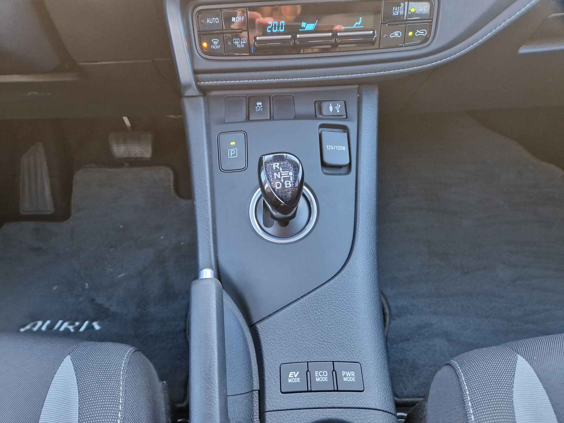 Toyota Auris 1.8 Hybrid Lease Pro Navigatie, Key-less, Parkeersensoren , All-in Rijklaarprijs - 13/26