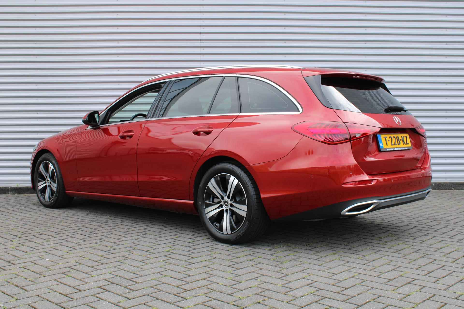 Mercedes-Benz C-Klasse Estate 180 Business Line | Airco | 17" LM | Nieuwste model Sportstoelen | Wide screen | - 7/32