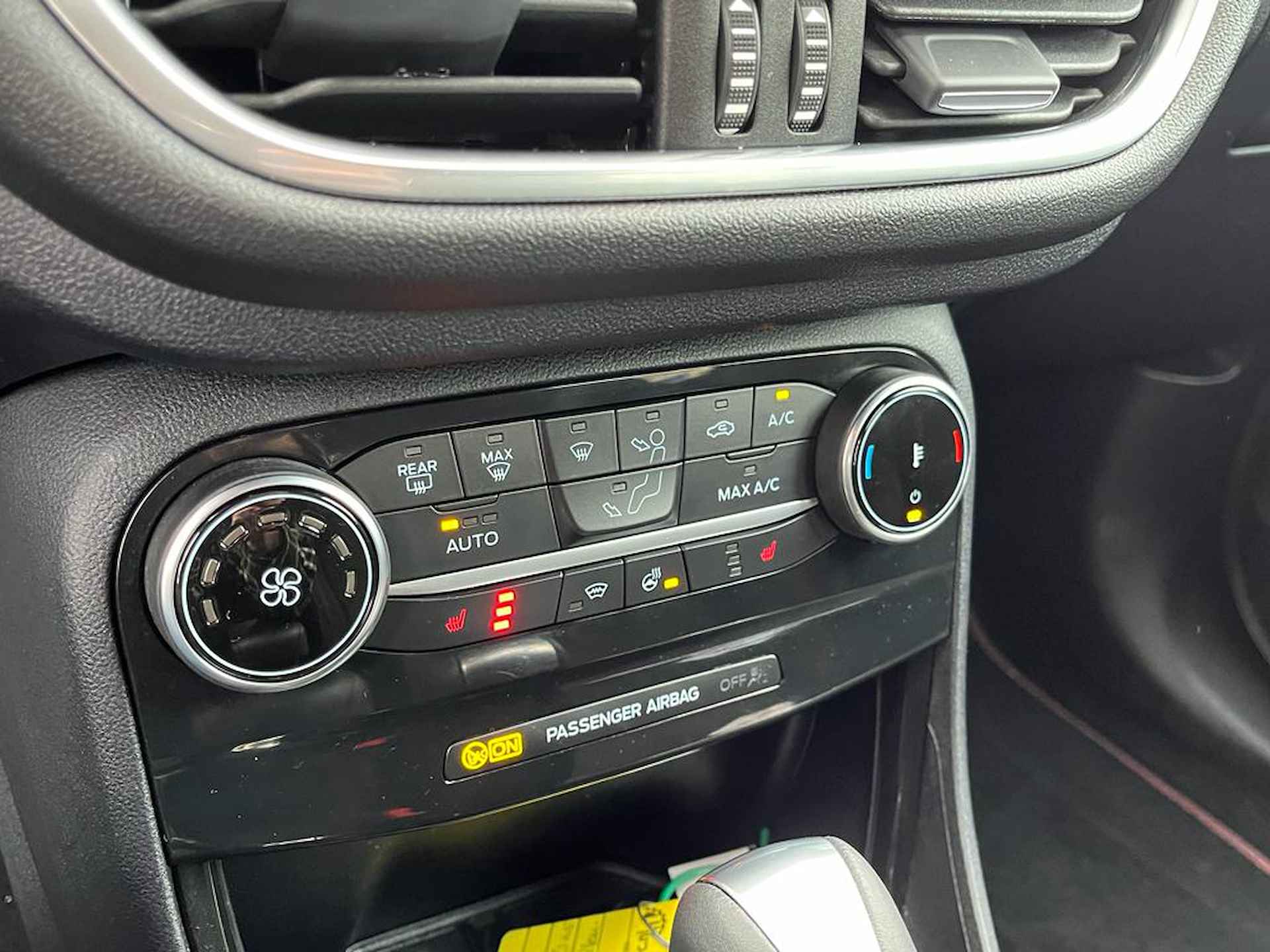 Ford Puma 1.0 EcoBoost Hybrid 125PK ST-Line Automaat | NAVI | CAMERA | STOELVERWARMING | UNIEKE KLEURSTELLING | - 20/29