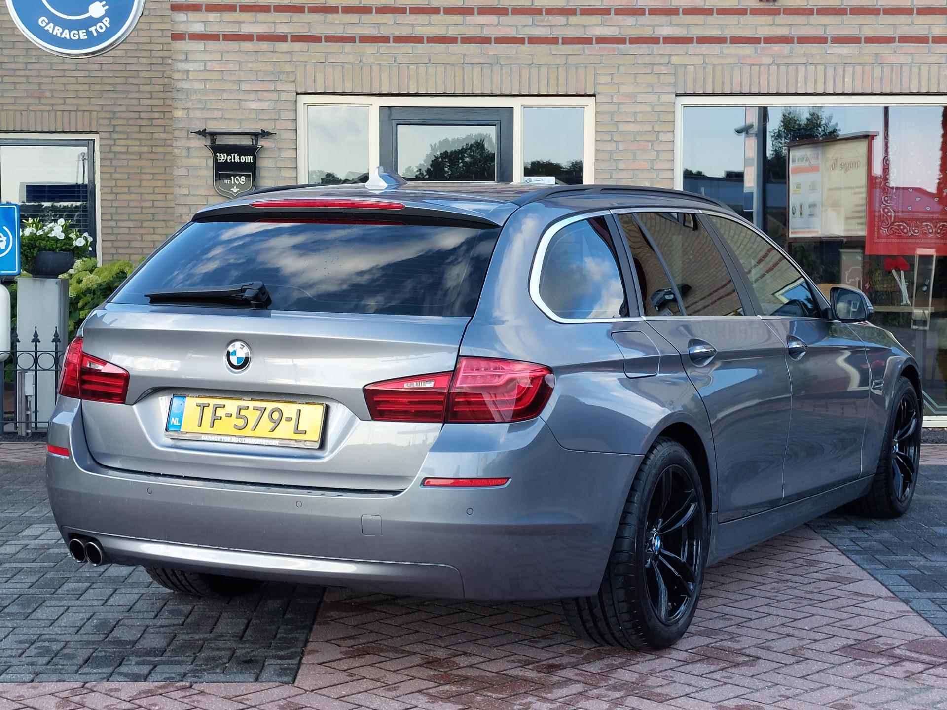 BMW 5 Serie Touring 520d Luxury Edition | Trekhaak | Xenon | Panoramadak | Stoelverwarming - 9/41