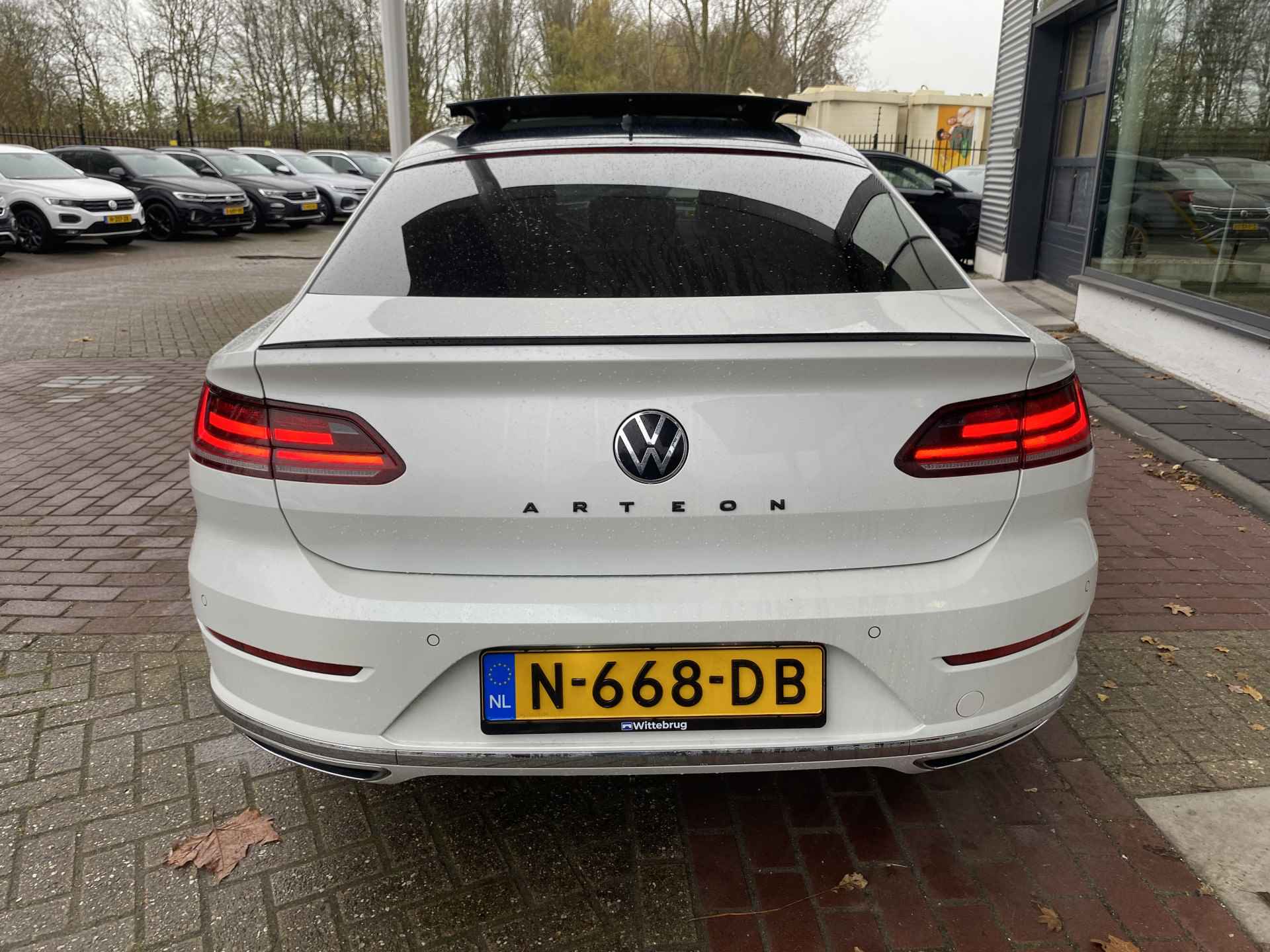 Volkswagen Arteon 2.0 TSI Business R Panorama dak / alcantara / Virtual cockpit / memory seats / massagestoel / 12 Maanden Garantie! - 13/43