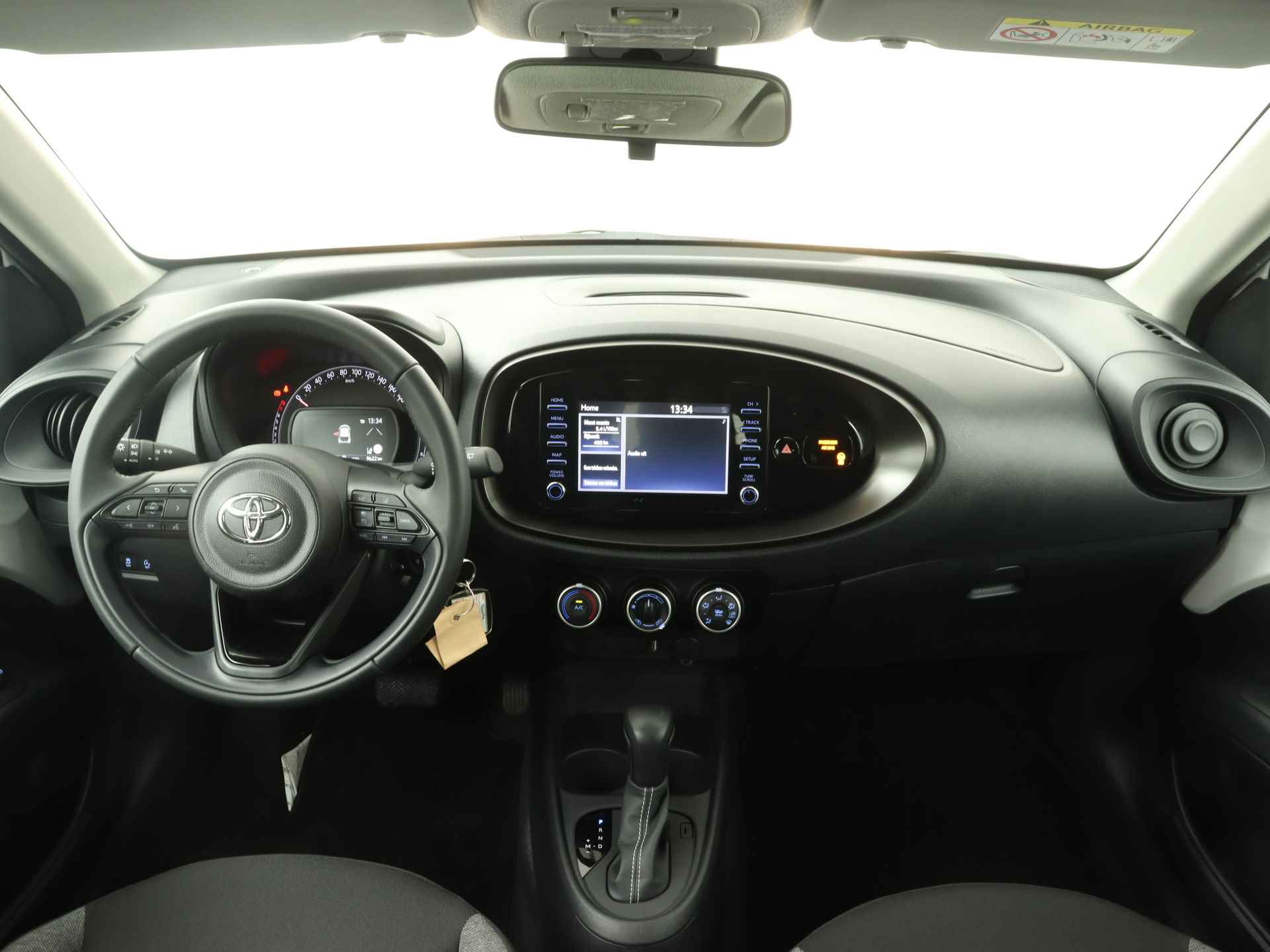 Toyota Aygo X 1.0 VVT-i S-CVT play | Airco | Camera | Apple Carplay/Android Auto | - 4/35