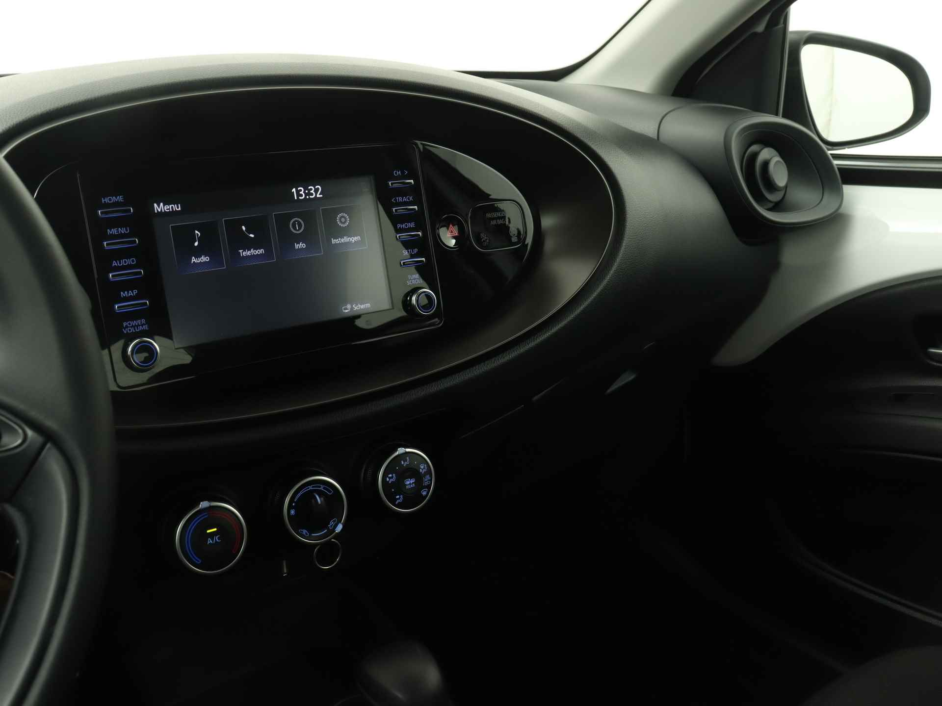 Toyota Aygo X 1.0 VVT-i S-CVT play | Airco | Camera | Apple Carplay/Android Auto | - 6/35